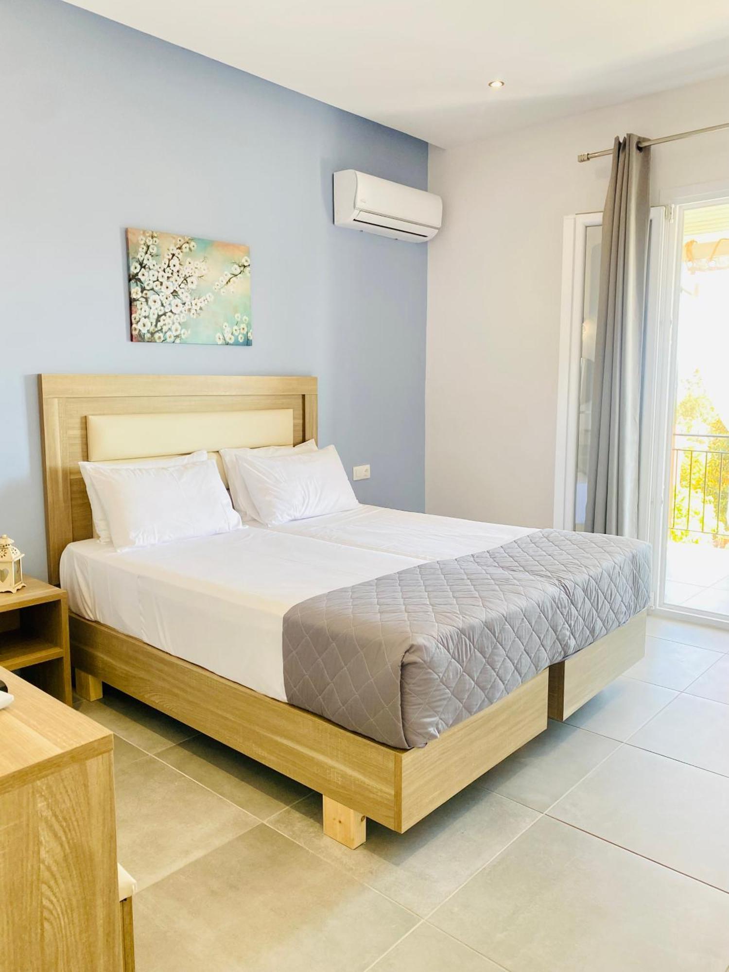 Two-Bedroom Apartment Balcony Sea View