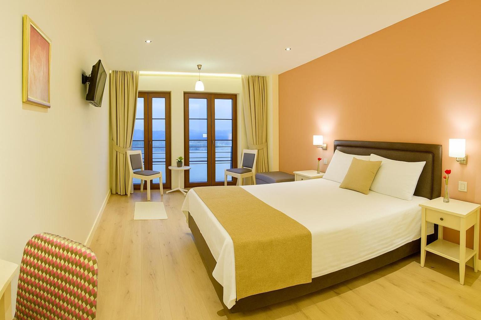 Superior Double Room Lake View
