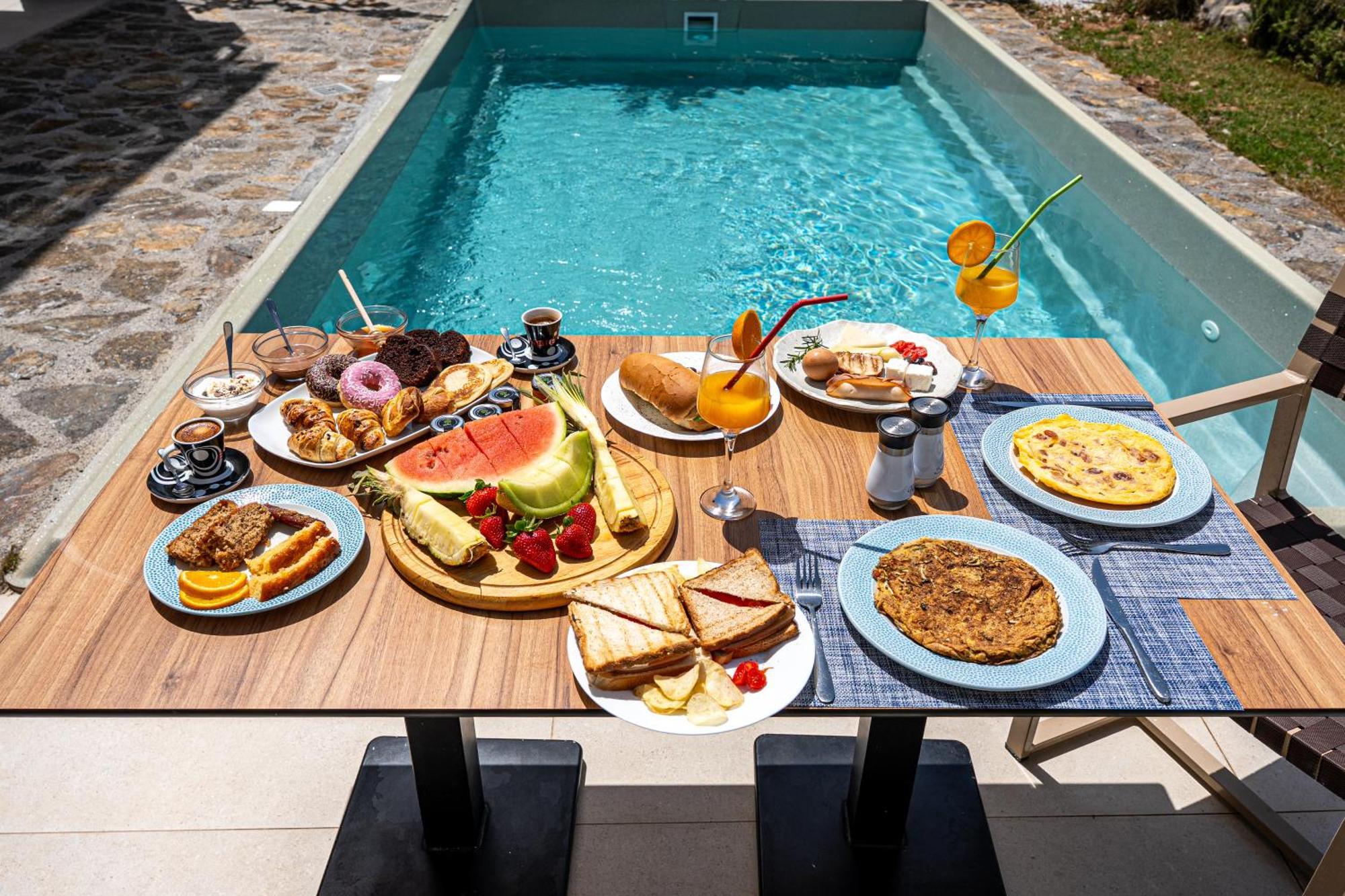 Two Bedroom Suite Private Pool Garden