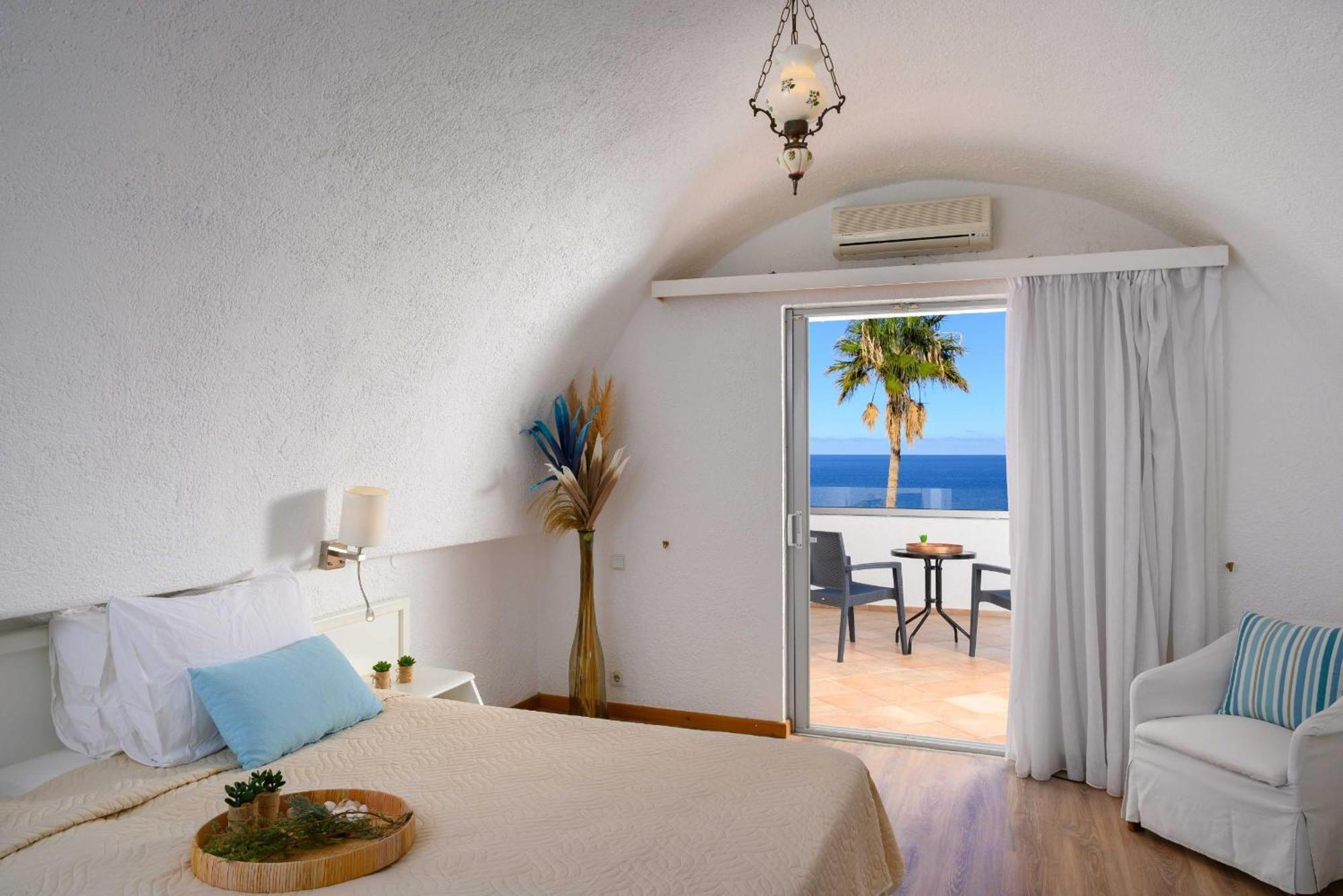 Standard Double or Twin Room Sea View