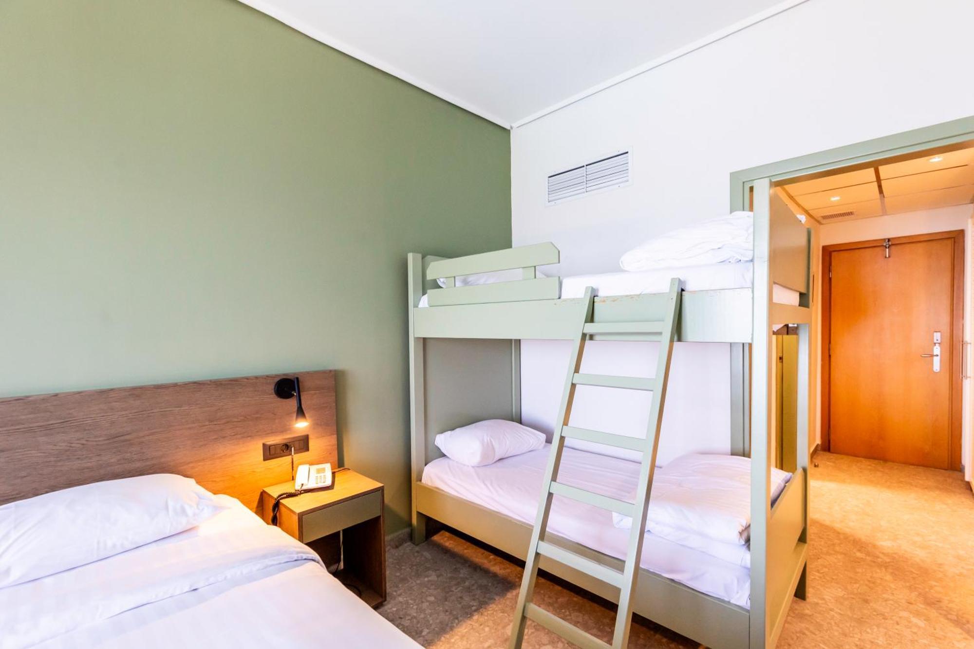 Quadruple Room Sea View