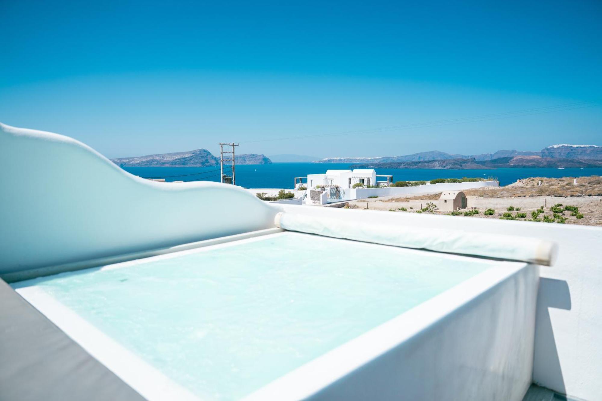 Premium Suite Hot Tub & Sea View