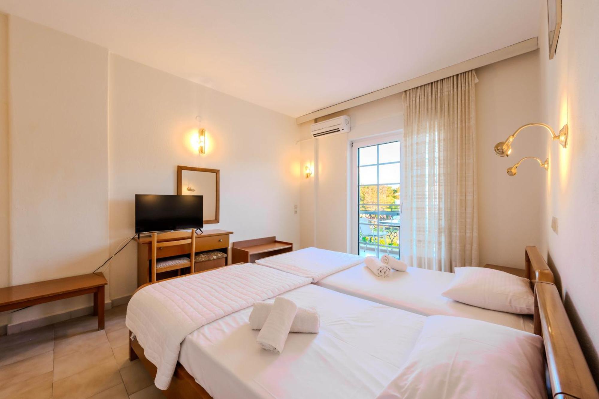 Quadruple Room,1674710677:JPEG
