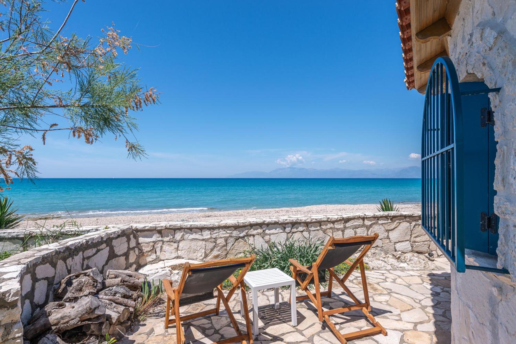 Romantic Suite on Beach Side