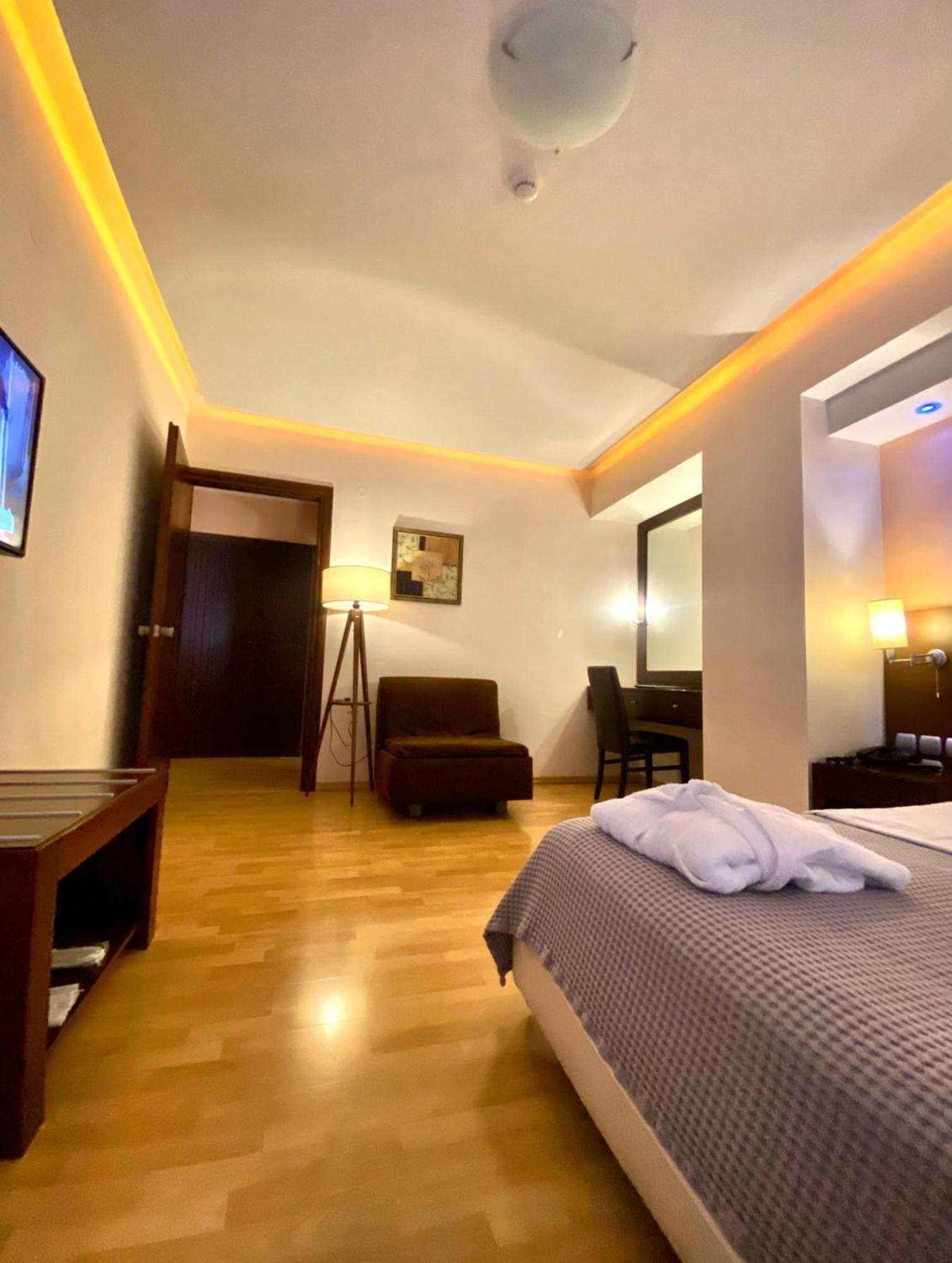 Deluxe Suite Sea View