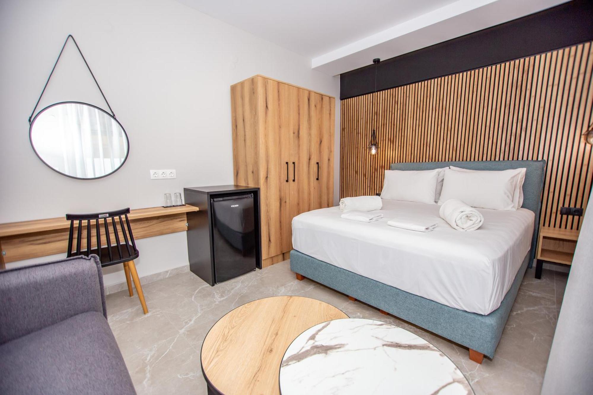 One-Bedroom Apartment Balcony Sea View