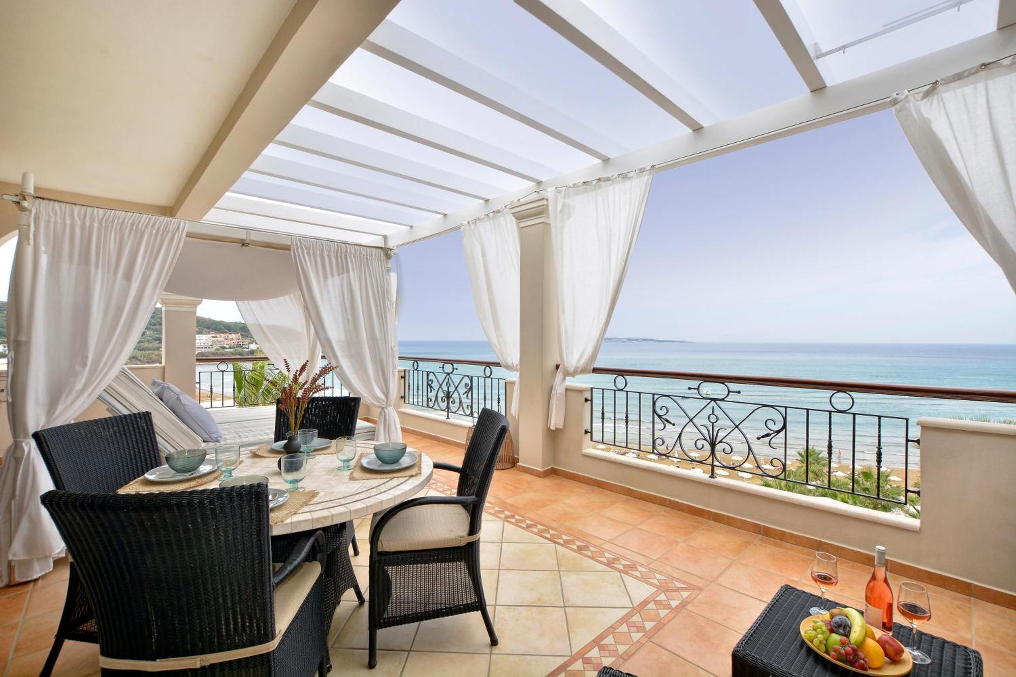 Honeymoon Suite