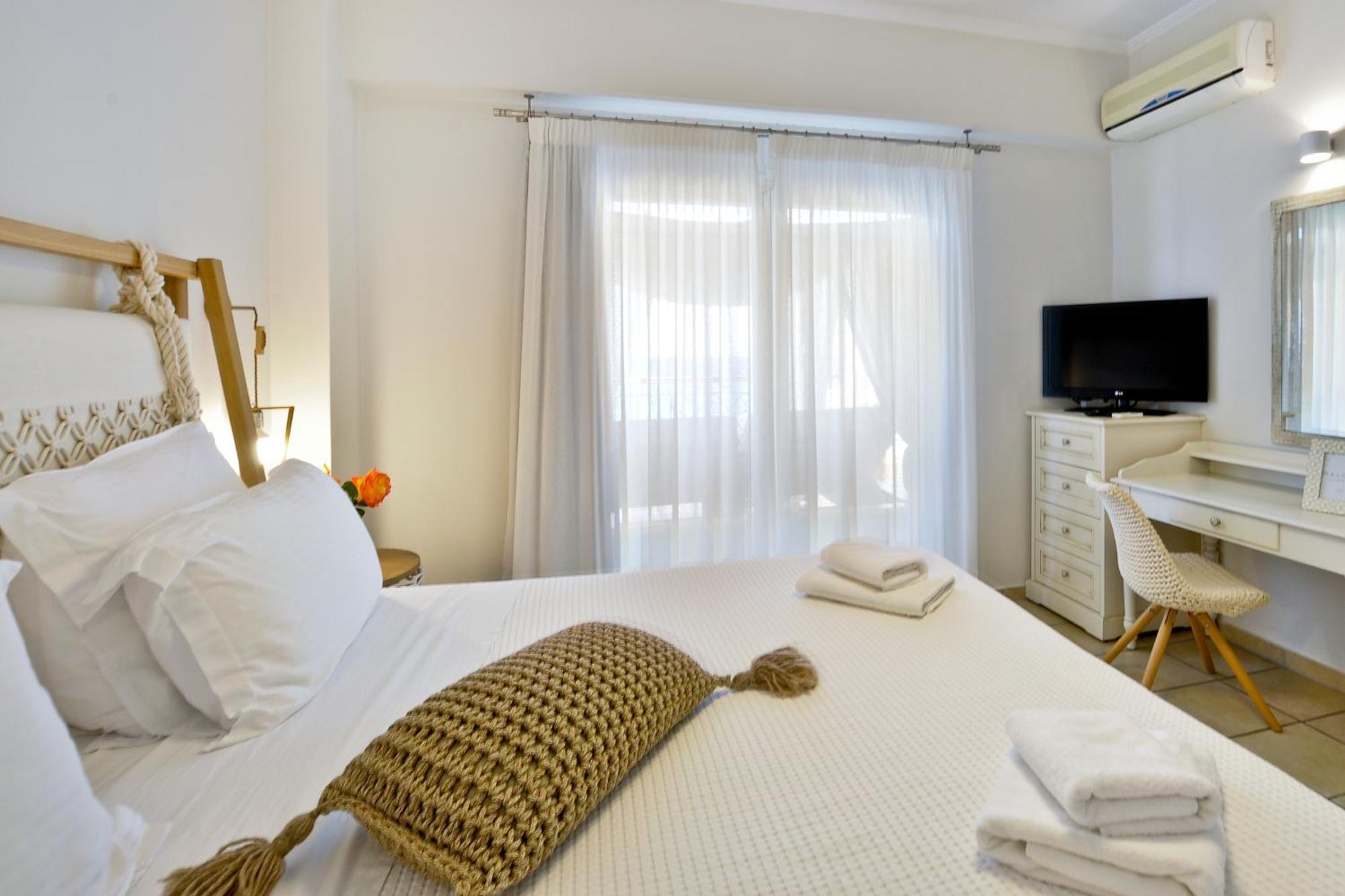 Honeymoon Suite