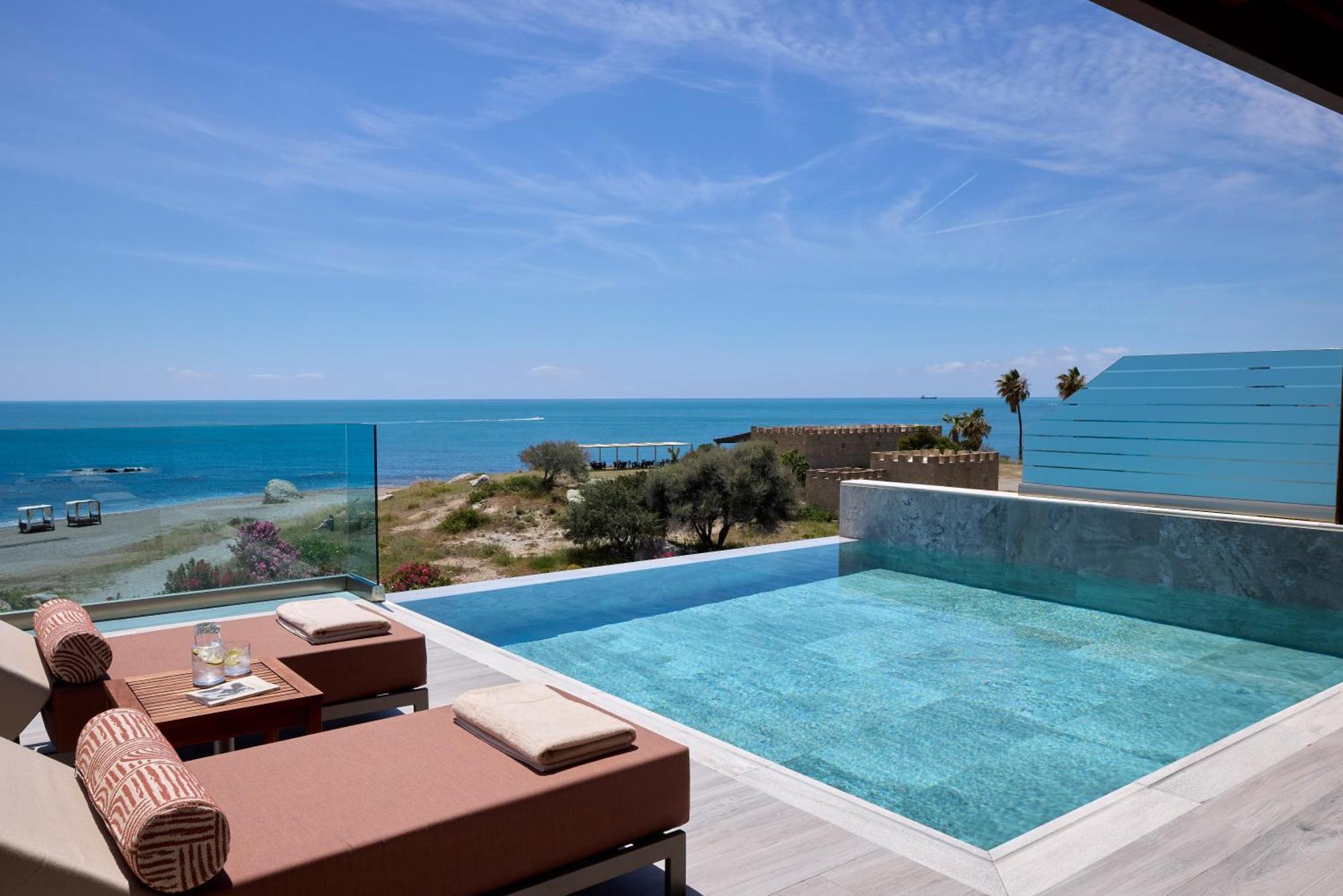 Executive Suite Private Pool