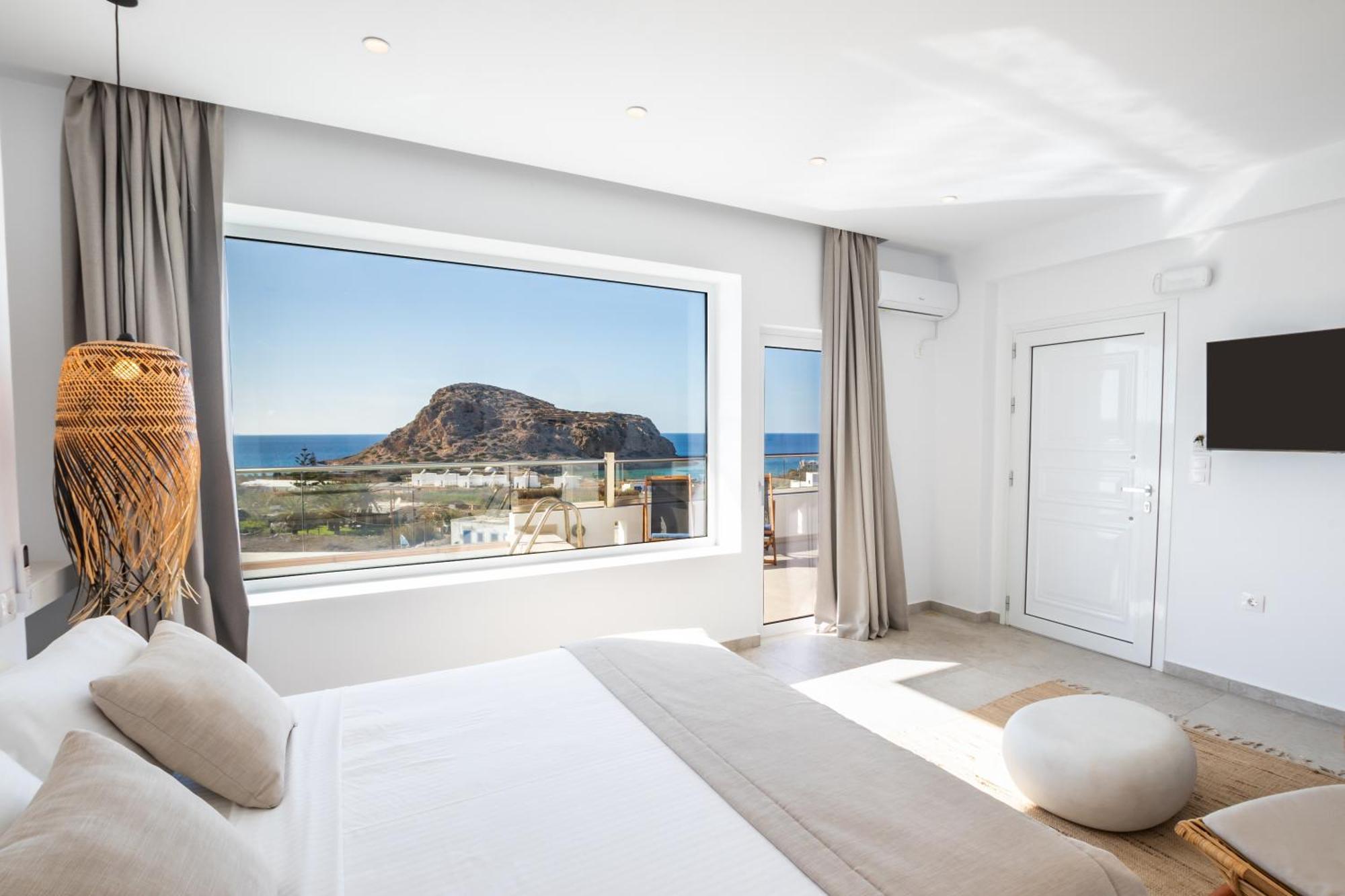 Grand Suite Private Pool & Sea View