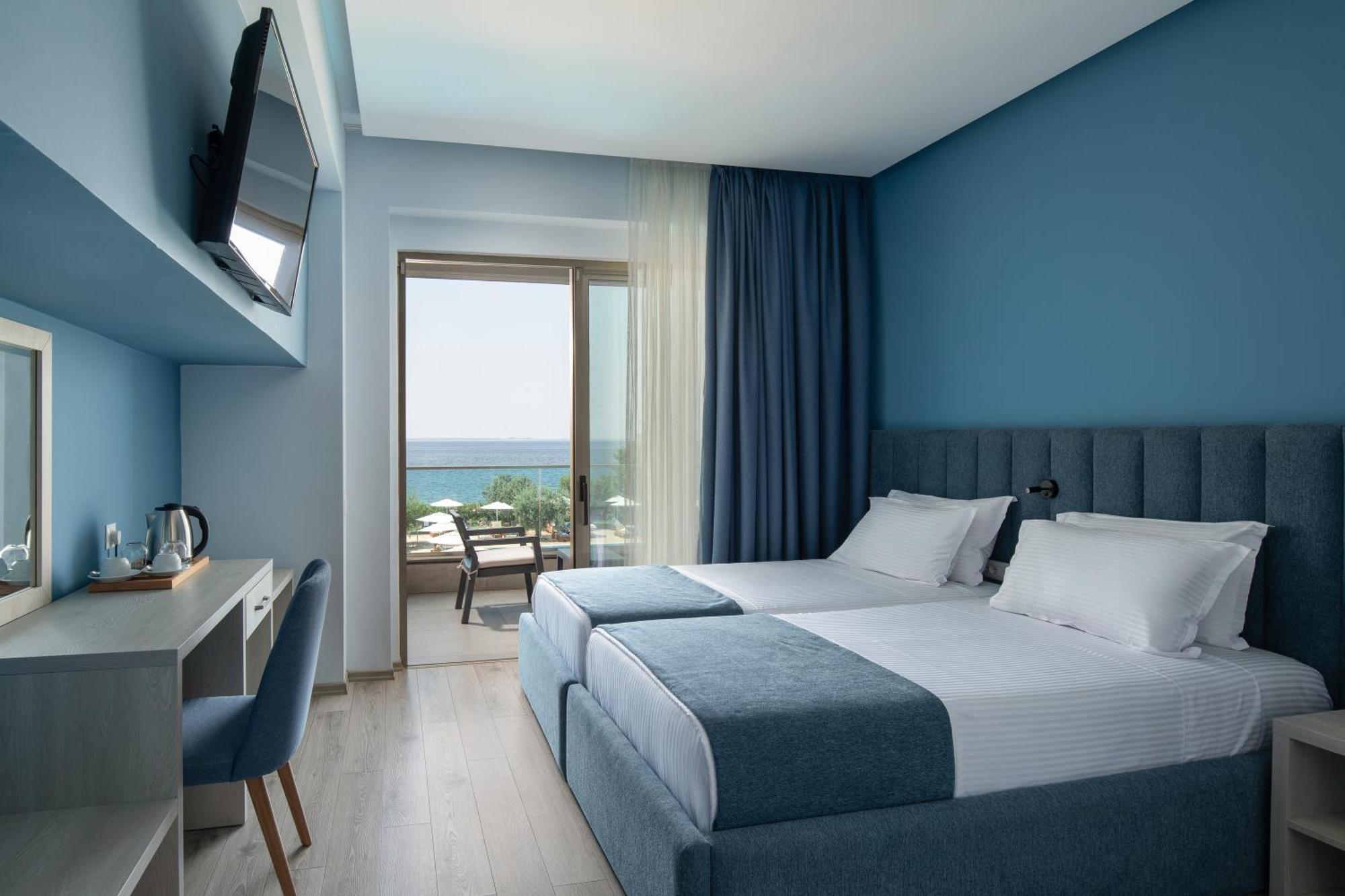 Deluxe Double or Twin Room Sea View