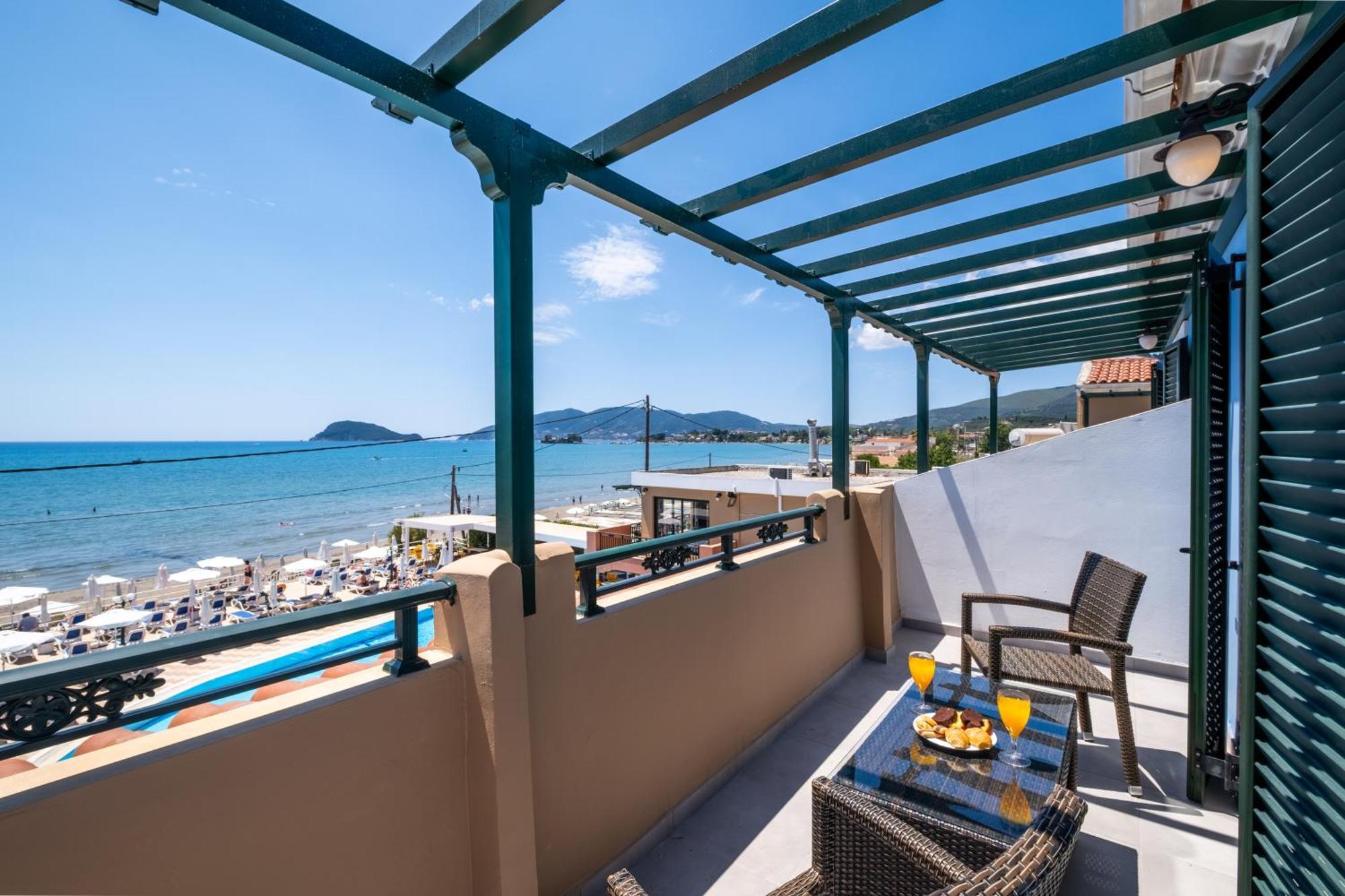 Deluxe Suite Sea View