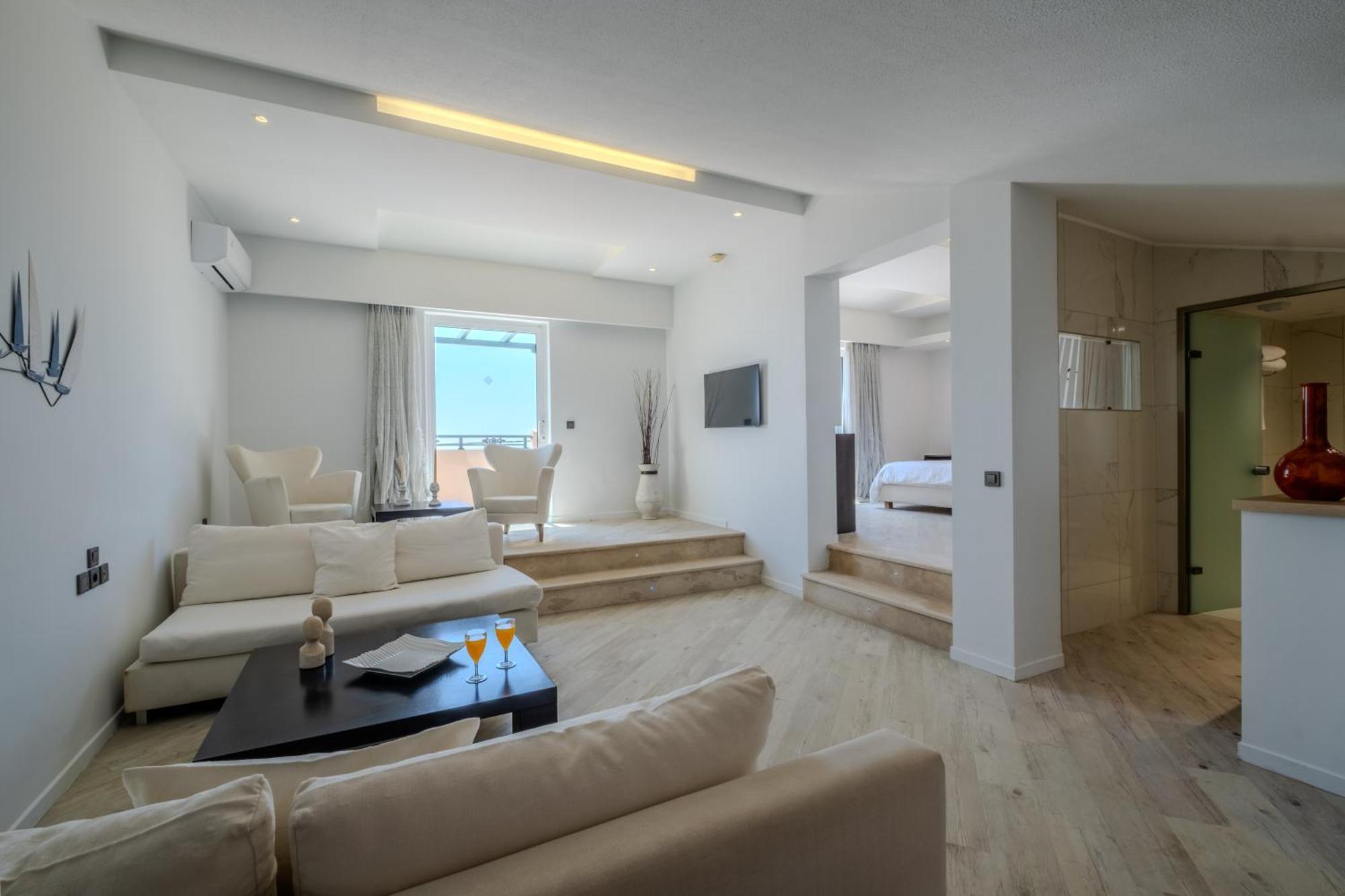 Deluxe Suite Sea View