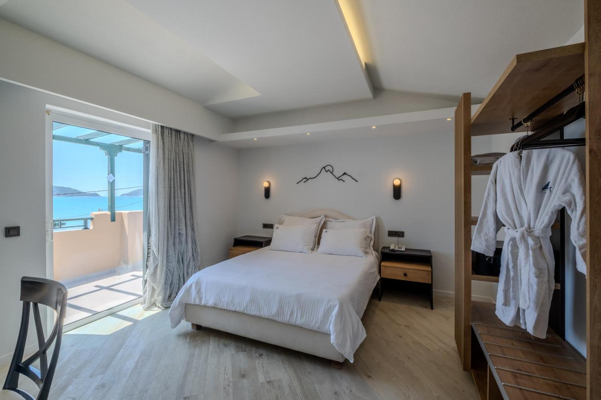 Deluxe Suite Sea View