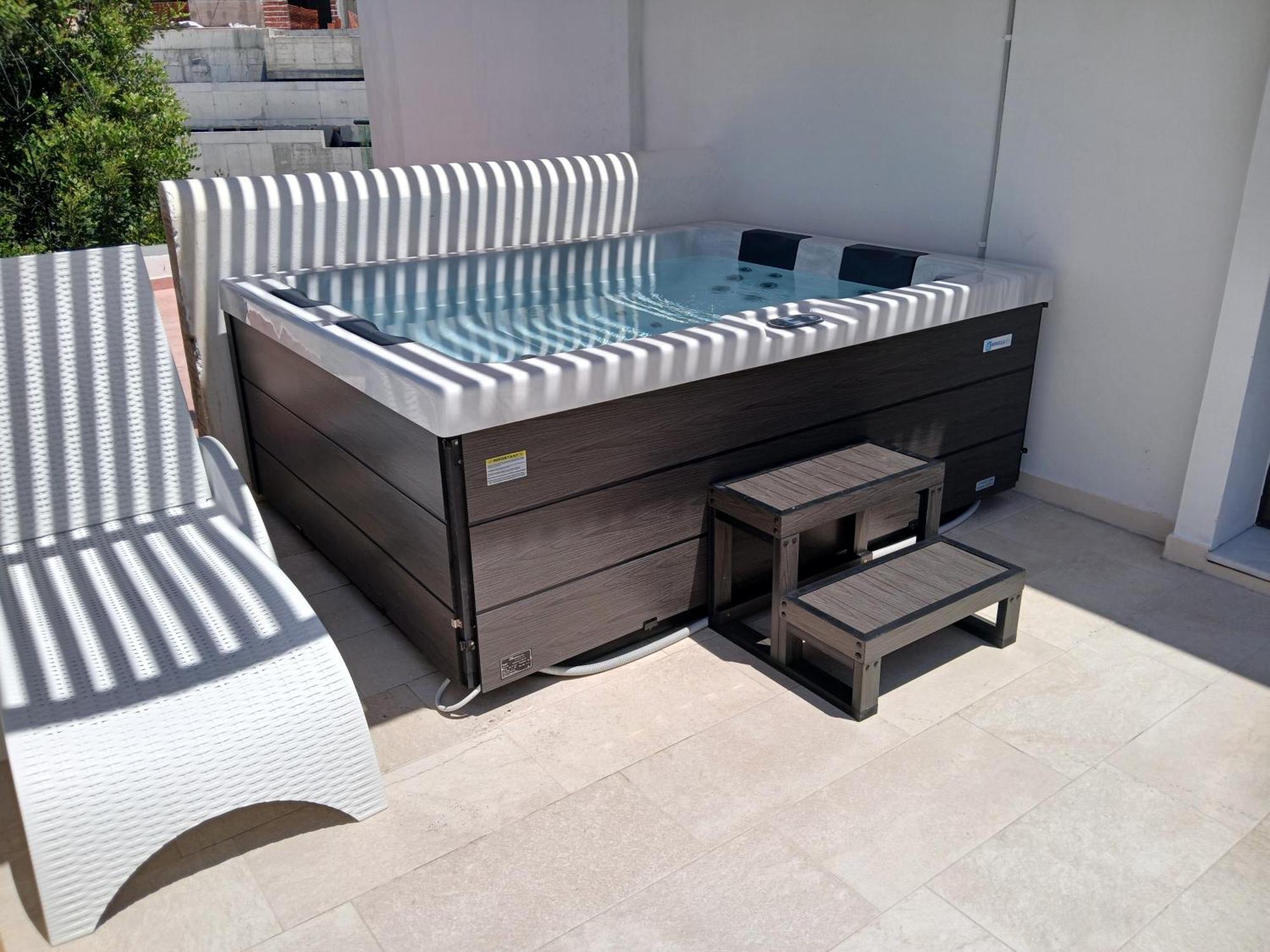 Suite Hot Tub