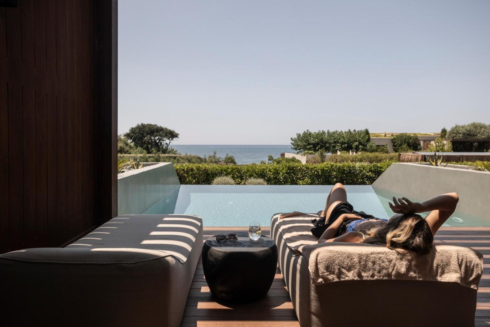 Mellow Pool Suite Sea View