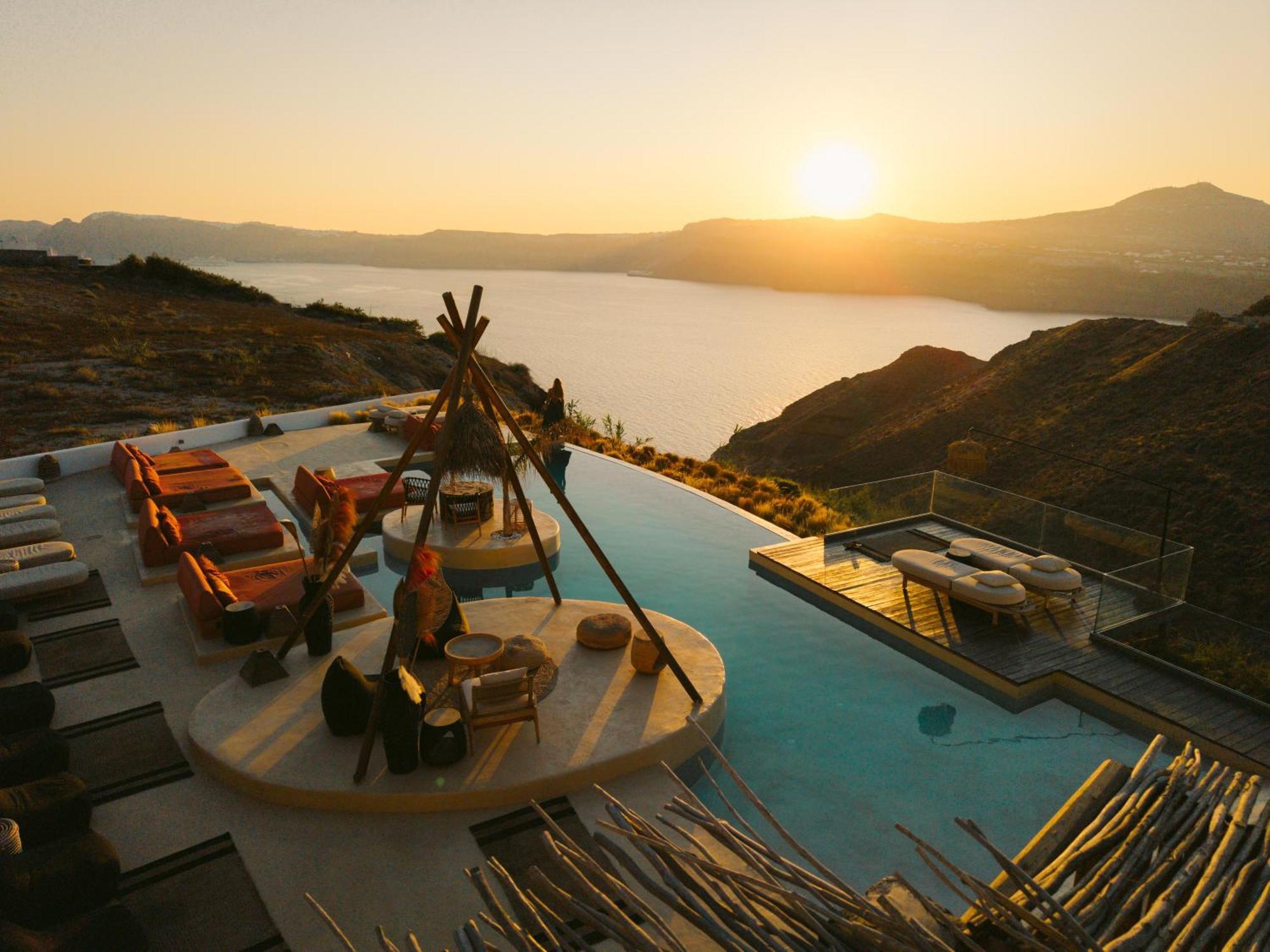 Junior Suite Hot Tub Caldera View