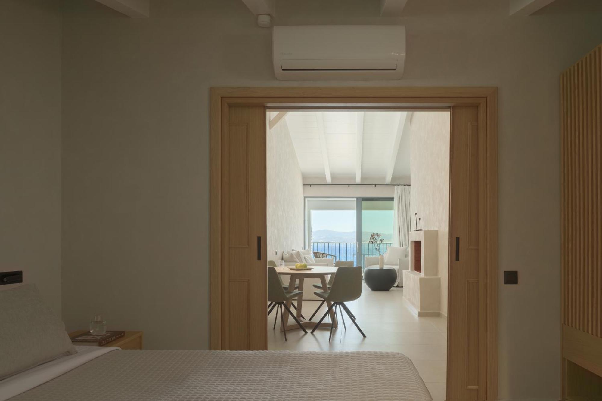 Two-Bedroom Suite Sea View