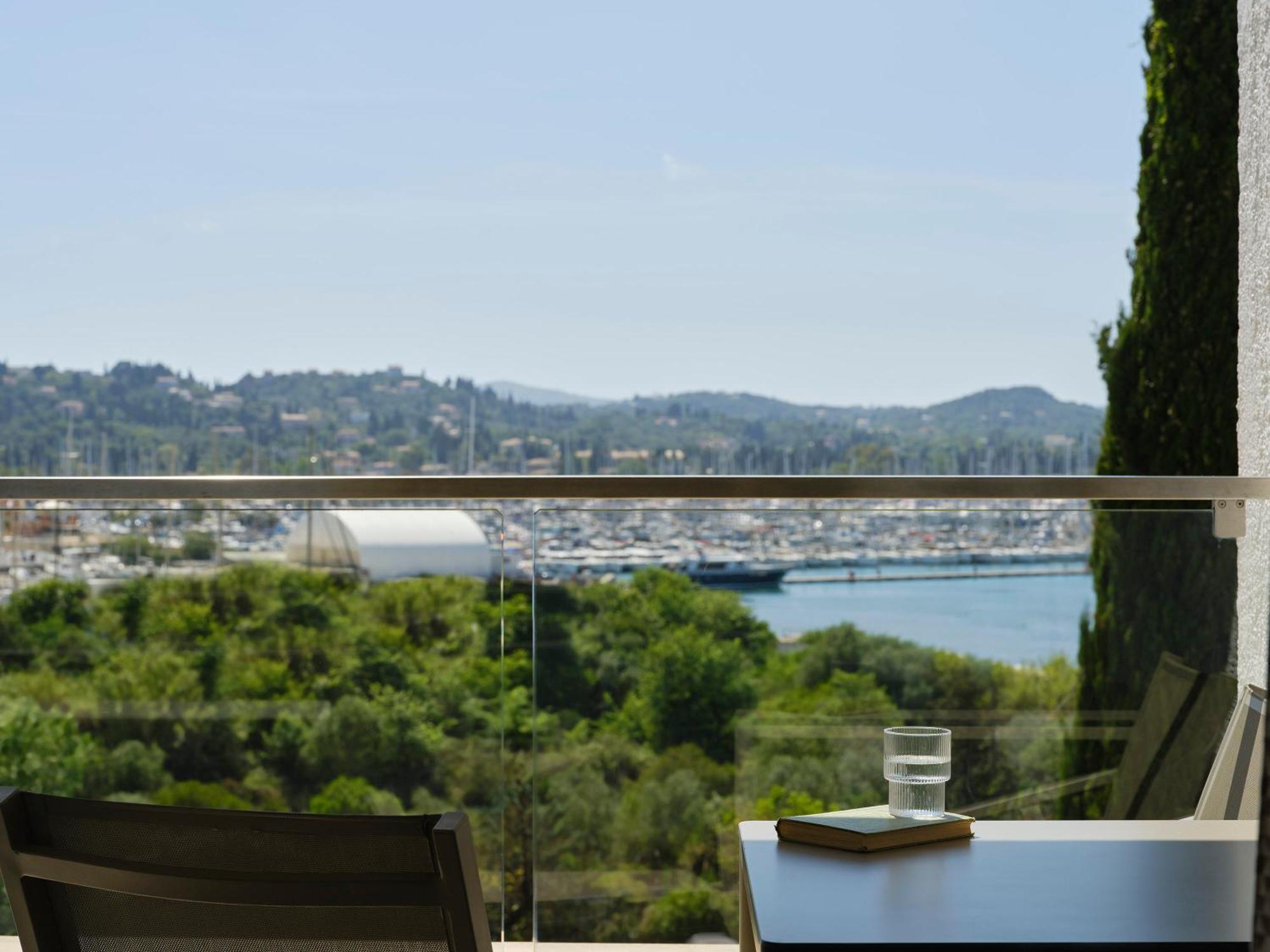 Double or Twin Room Bay View