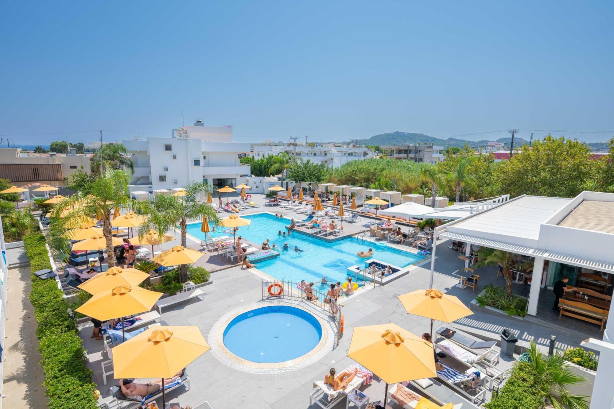 Queen Room Pool View