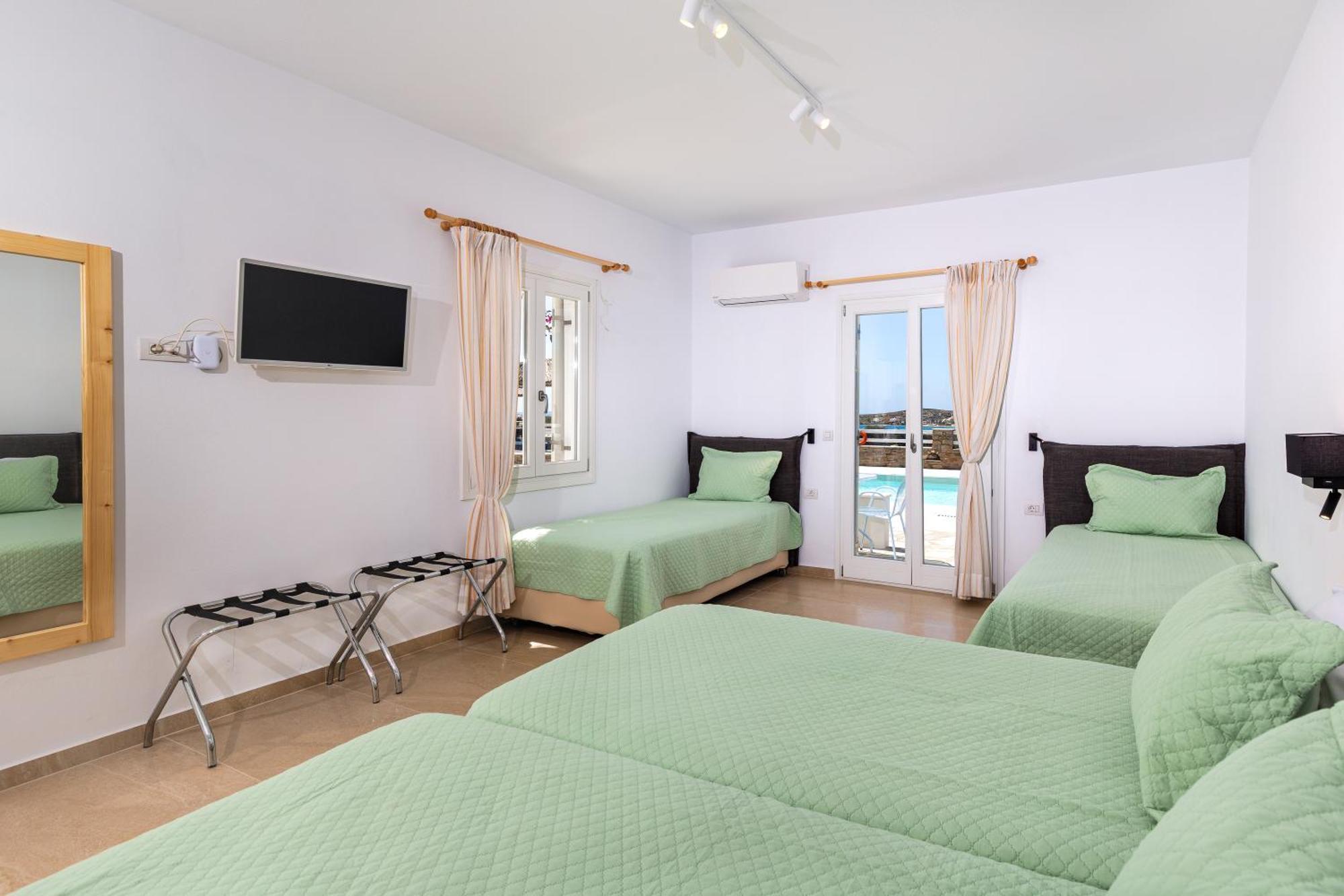 Quadruple Room Sea View