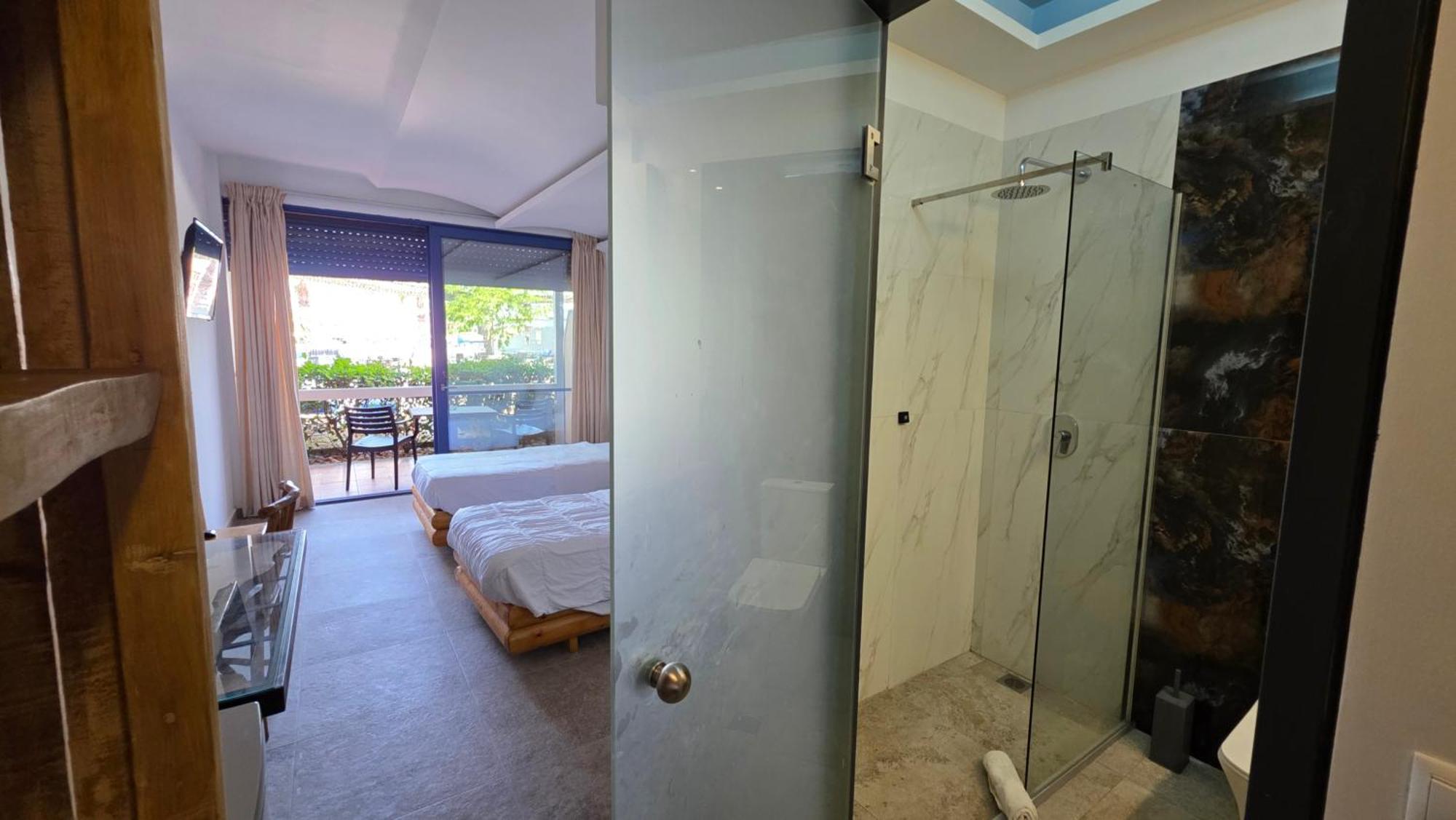 Classic Room Pool View
