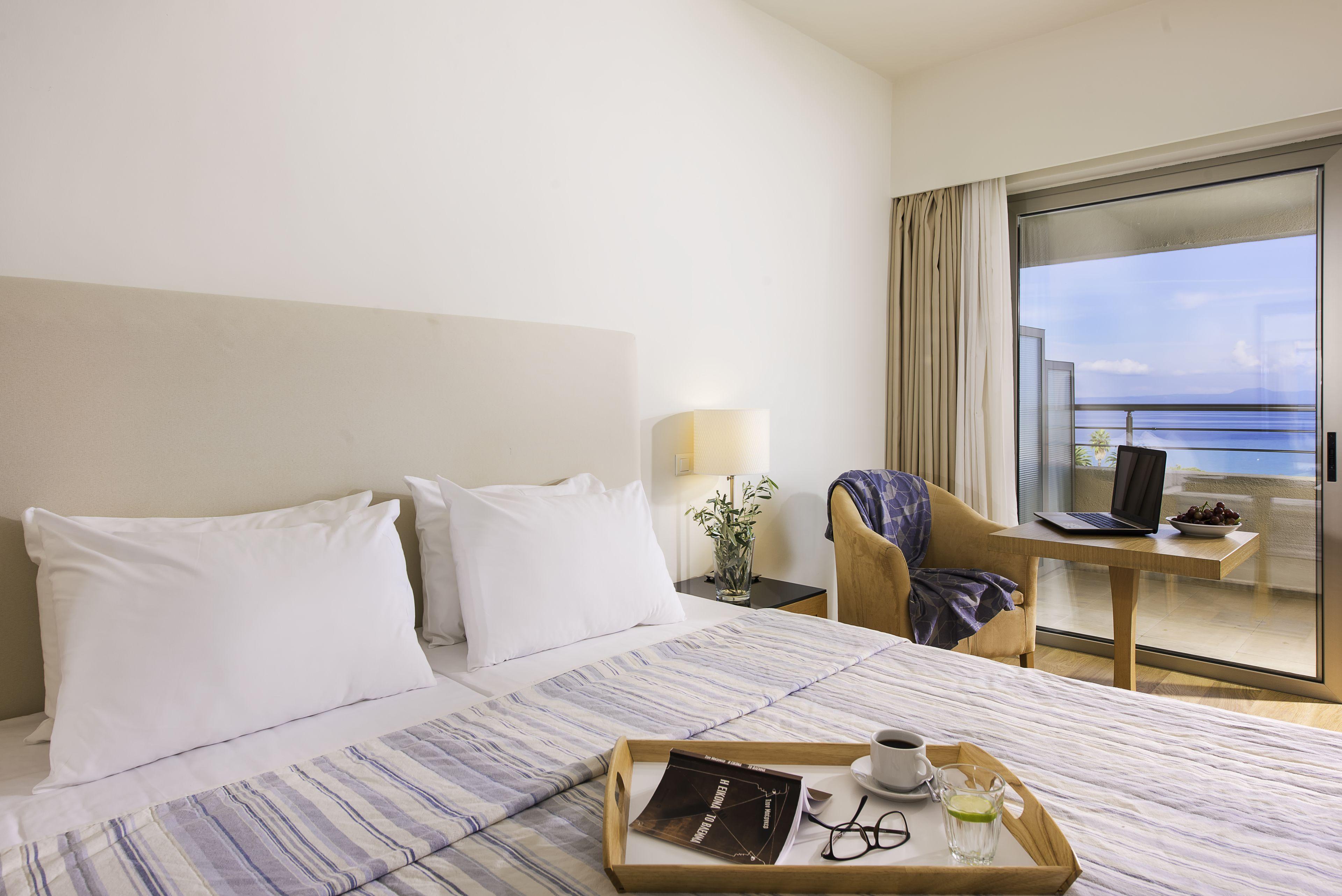 Double or Twin Room Sea View