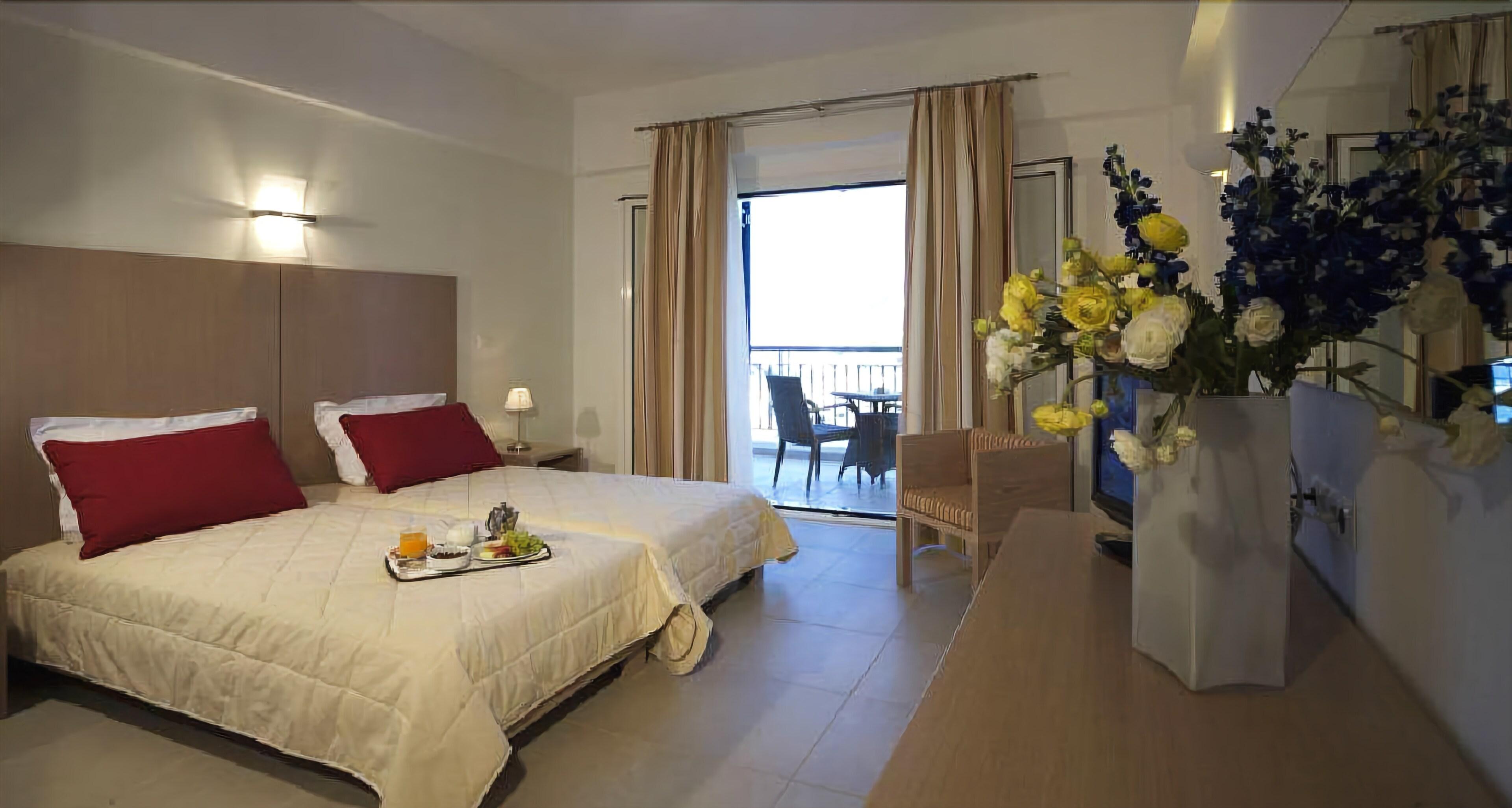 Double or Twin Room Sea View Upper Floor