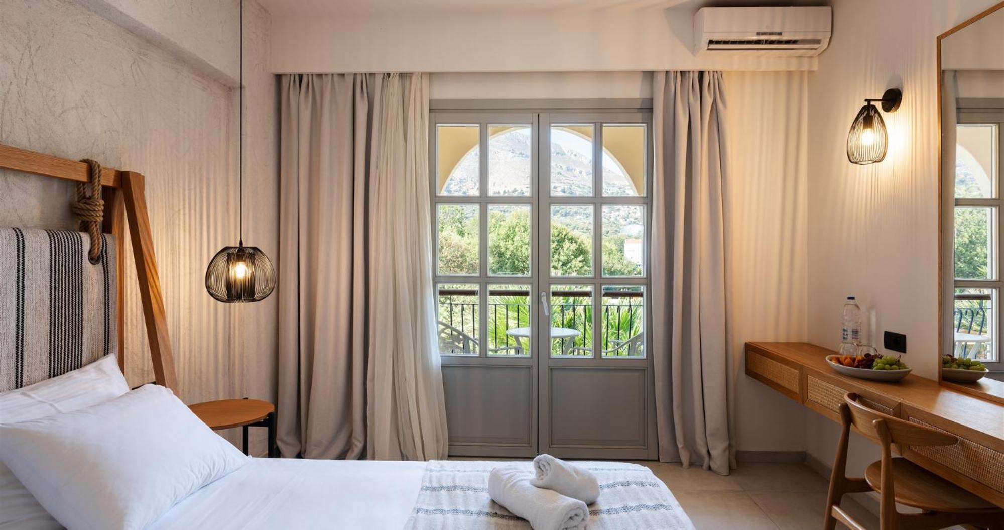 Double or Twin Room Garden View