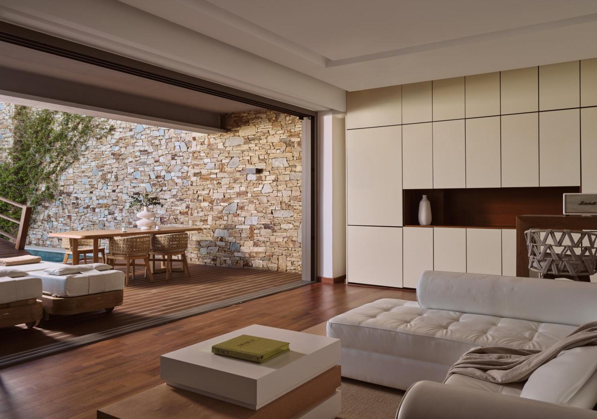 The Royal Grand Suite Sea View private pool