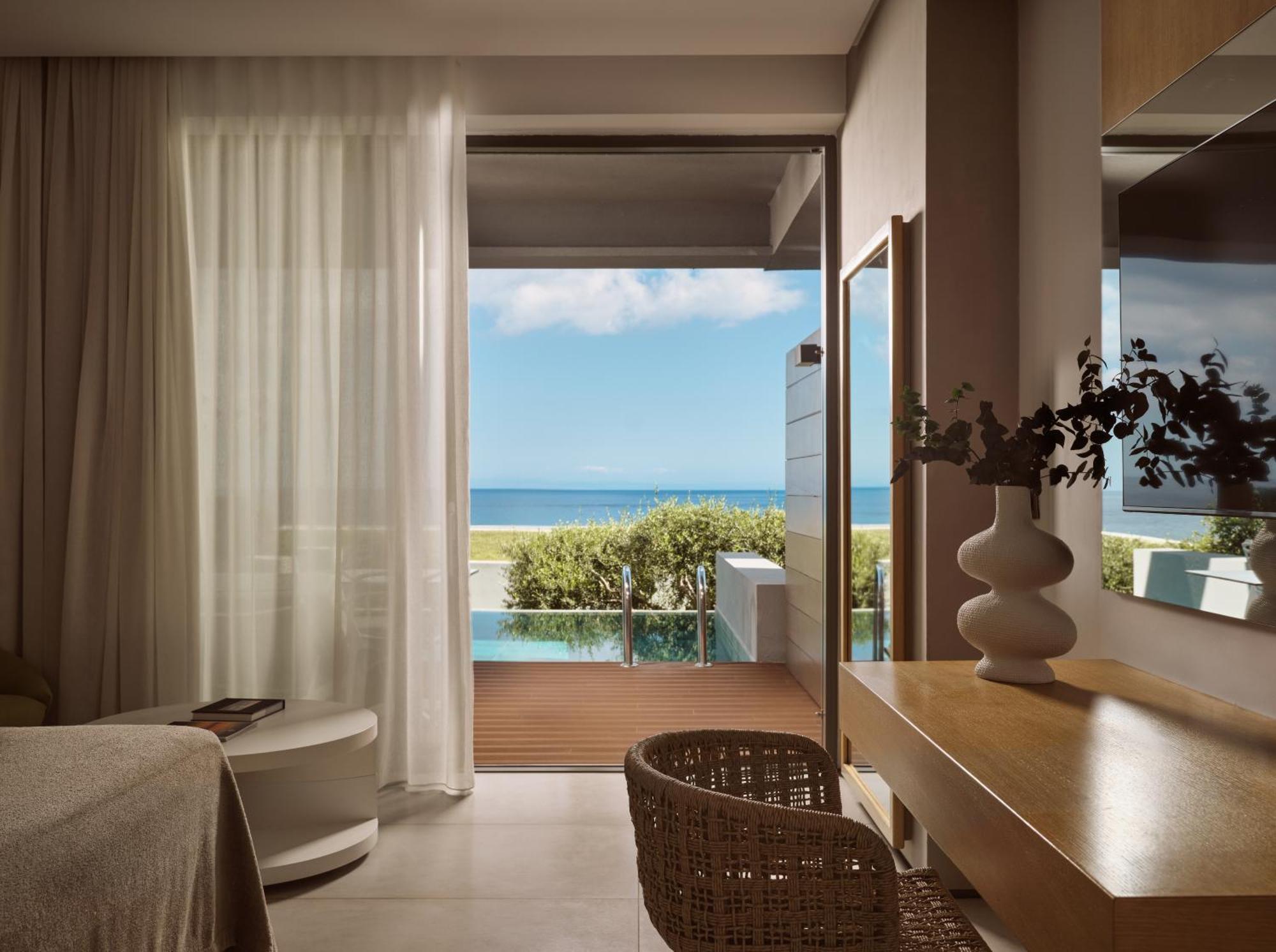 Signature Suite Sea View Individual Pool