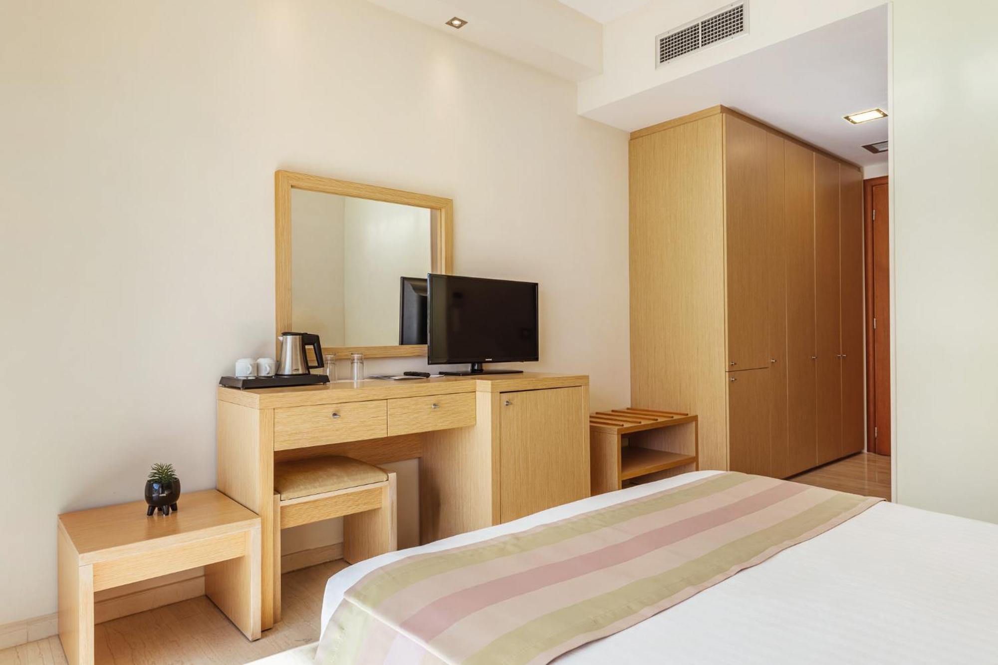 Comfort Room Inland View
