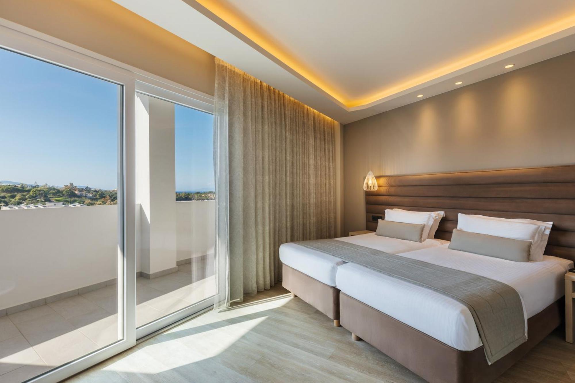 Premium Room Side Sea View
