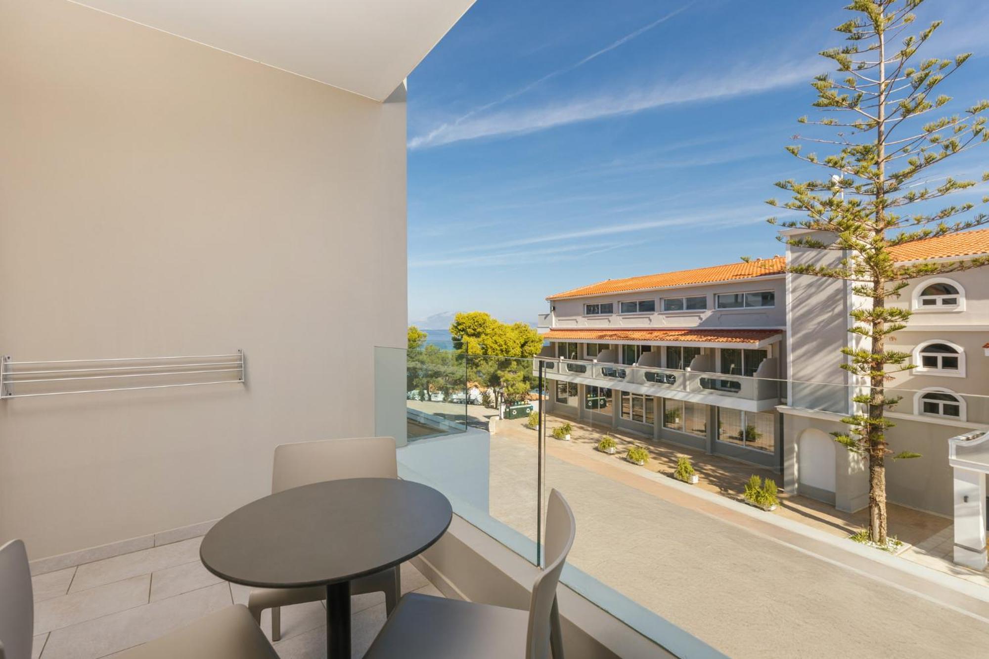 Premium Room Inland View
