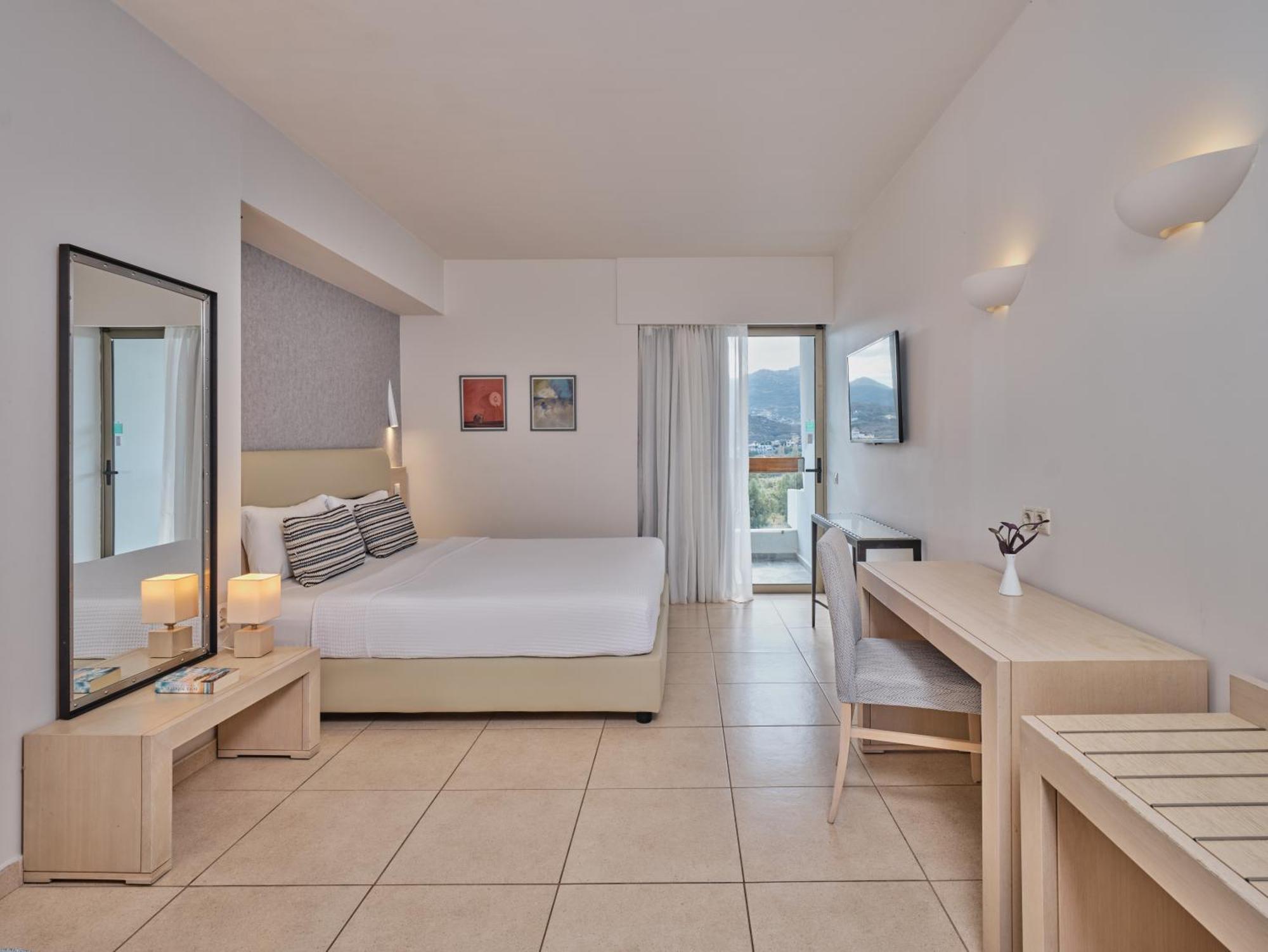 Double or Twin Room Garden View