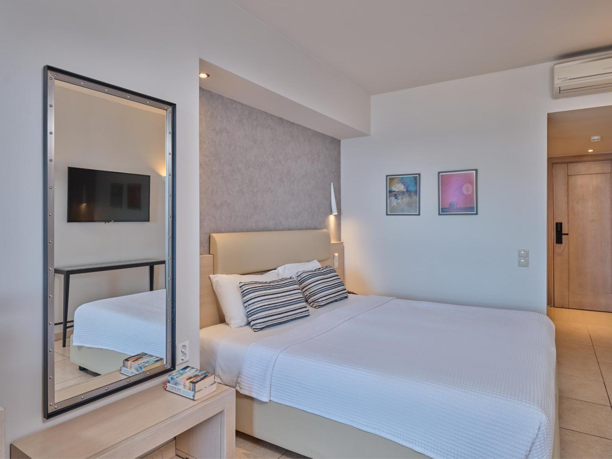 Double or Twin Room Garden View