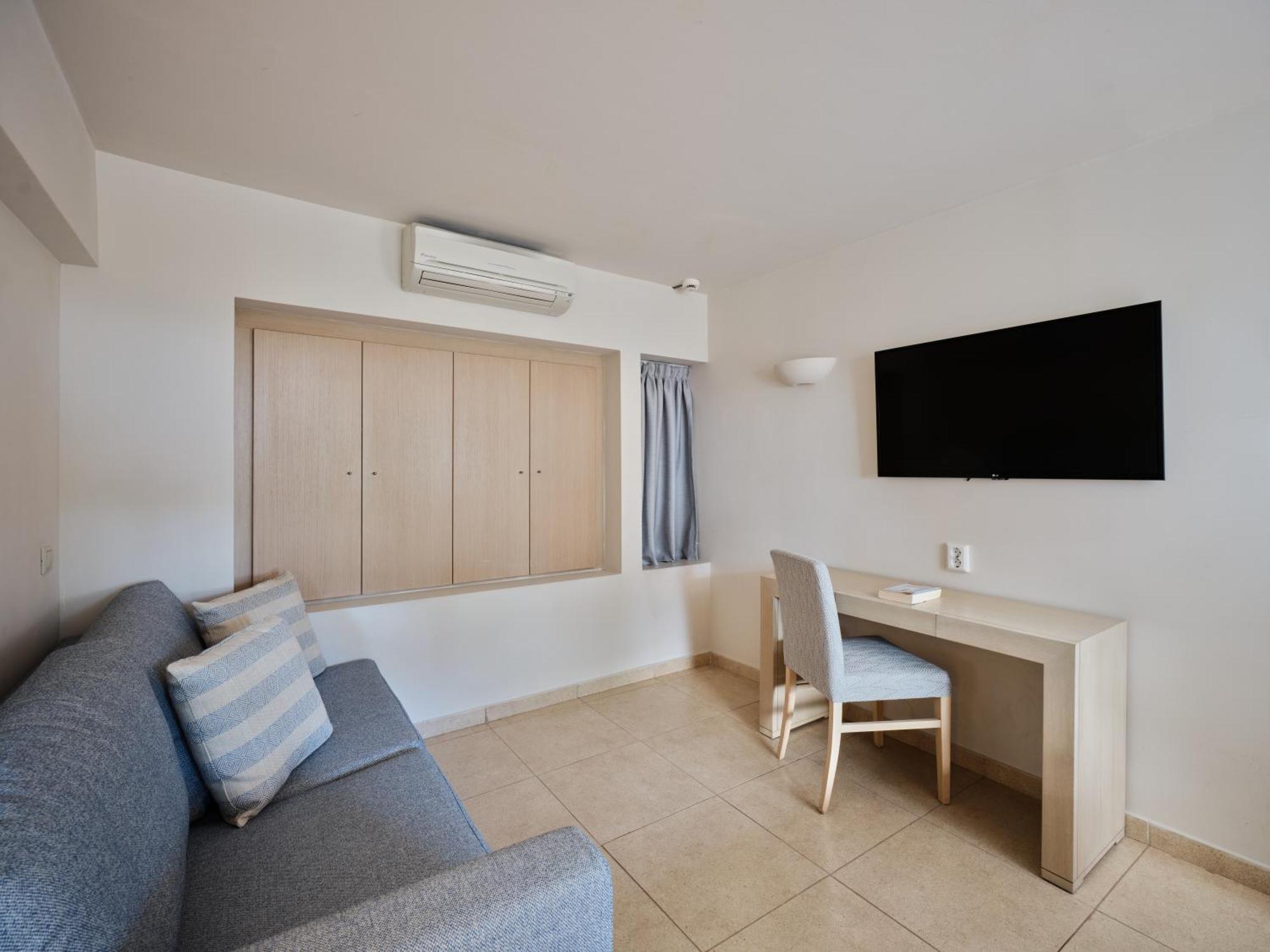 Maisonette Two Bedroom Pool View