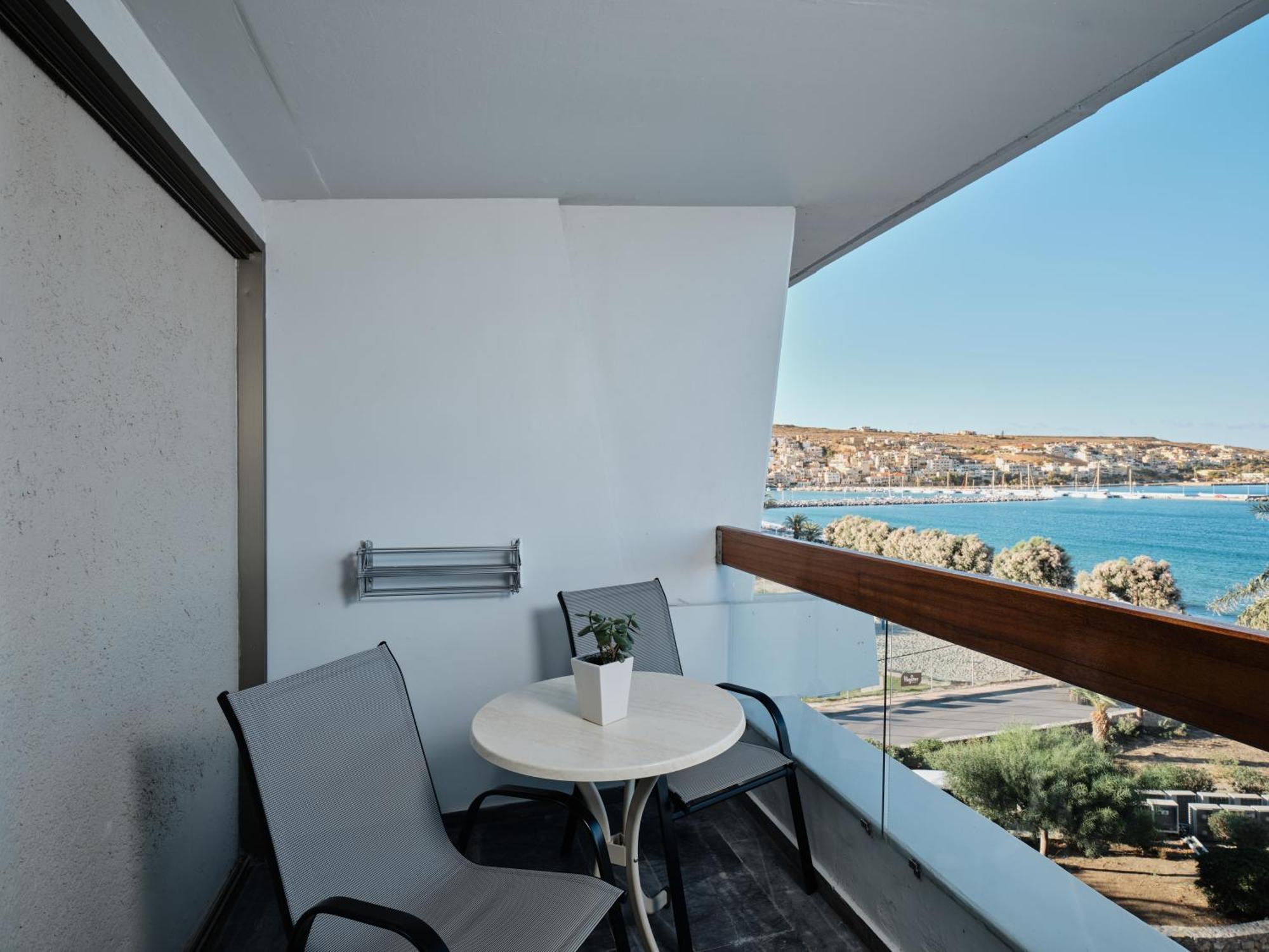 Double or Twin Room Sea View