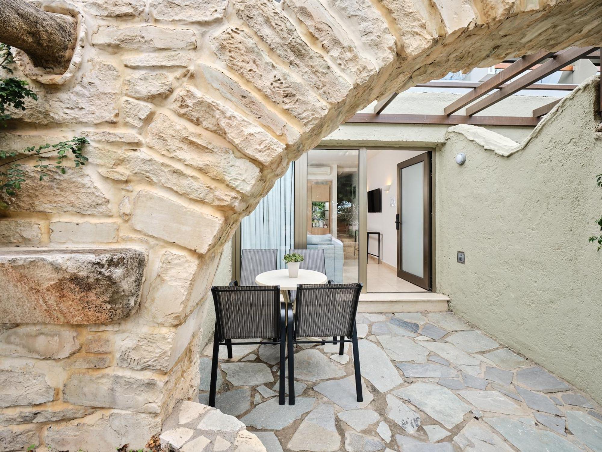 Maisonette Two Bedroom Pool View