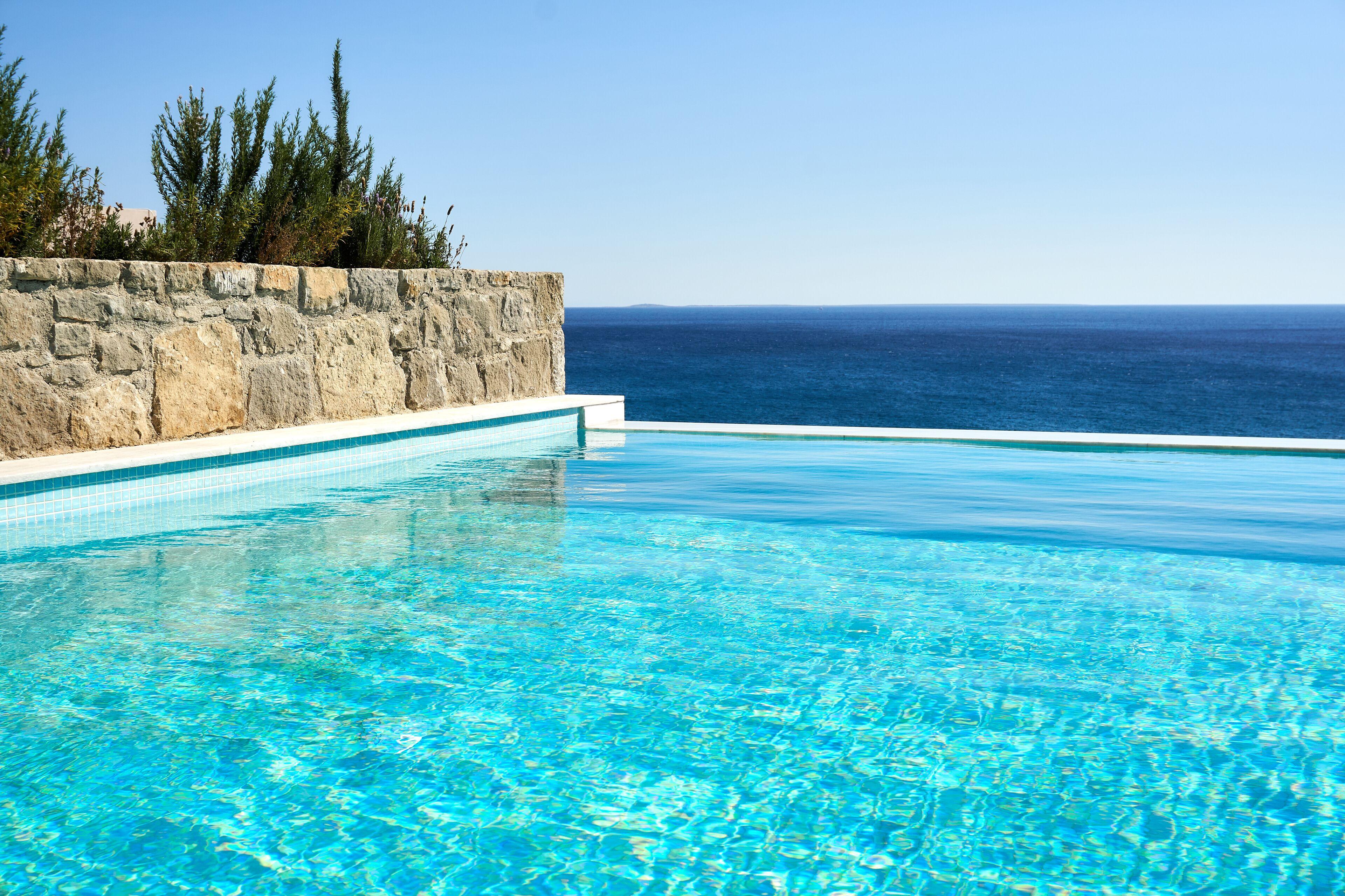 Double Room Individual Pool