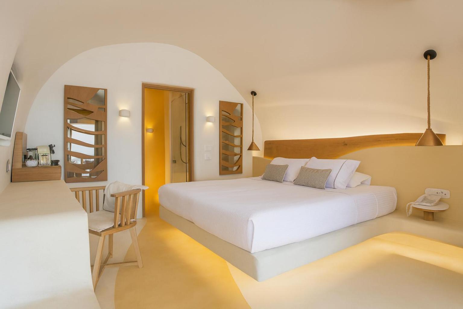 Junior Suite Indoor Spa Bath Caldera View