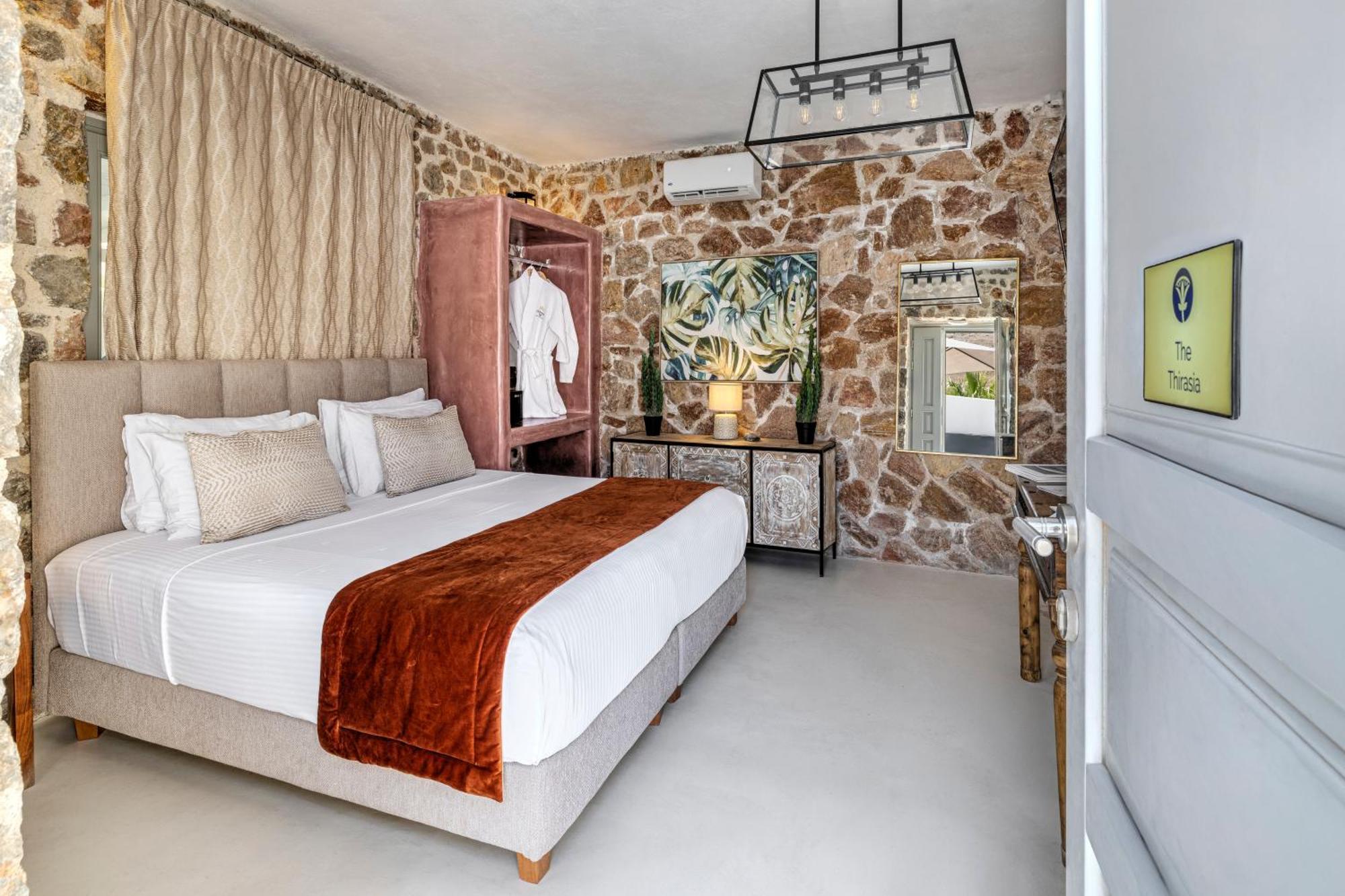 Deluxe Suite with Outdoor Plunge Pool