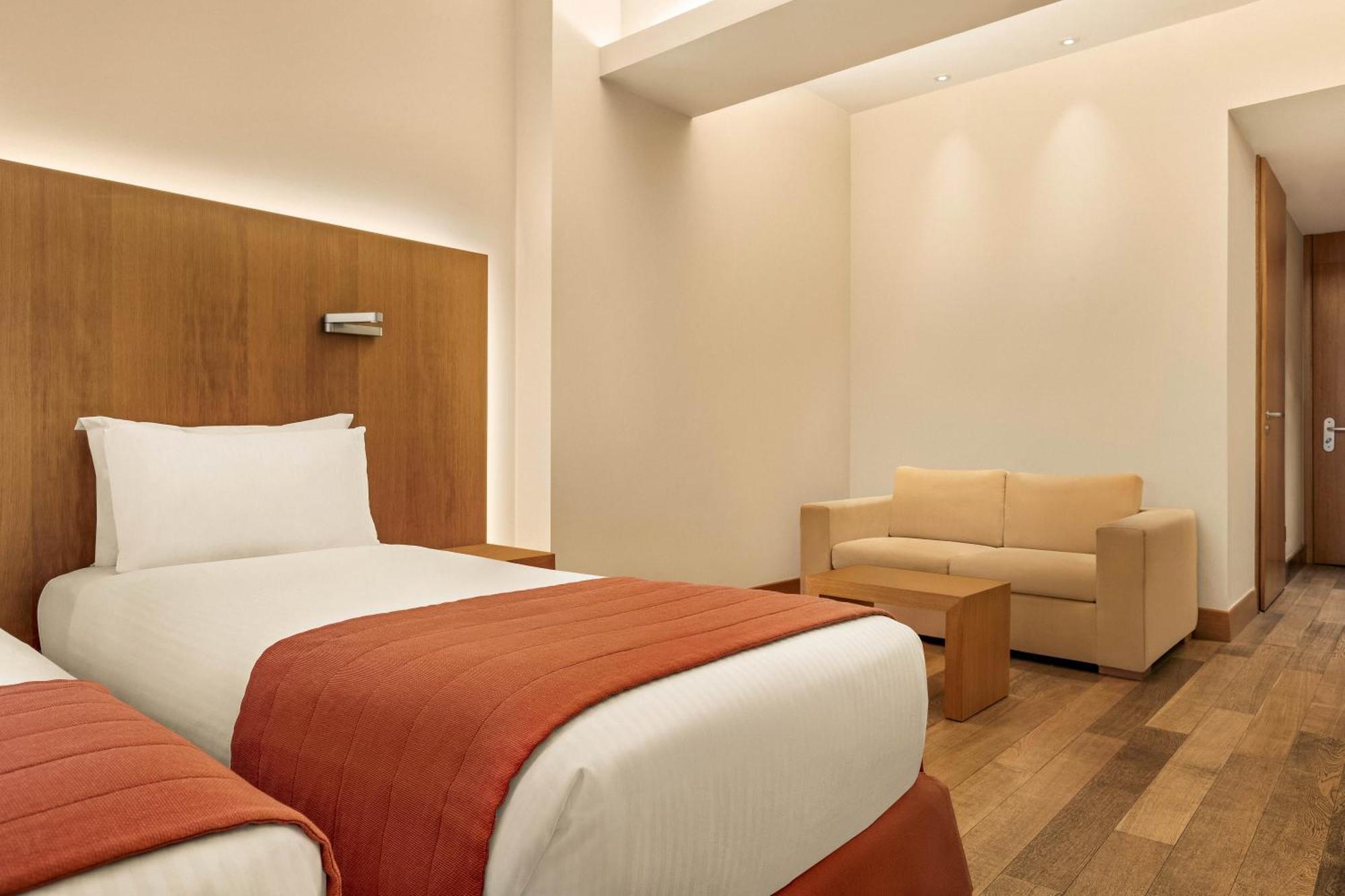 Standard Double Room Mobility Accessible