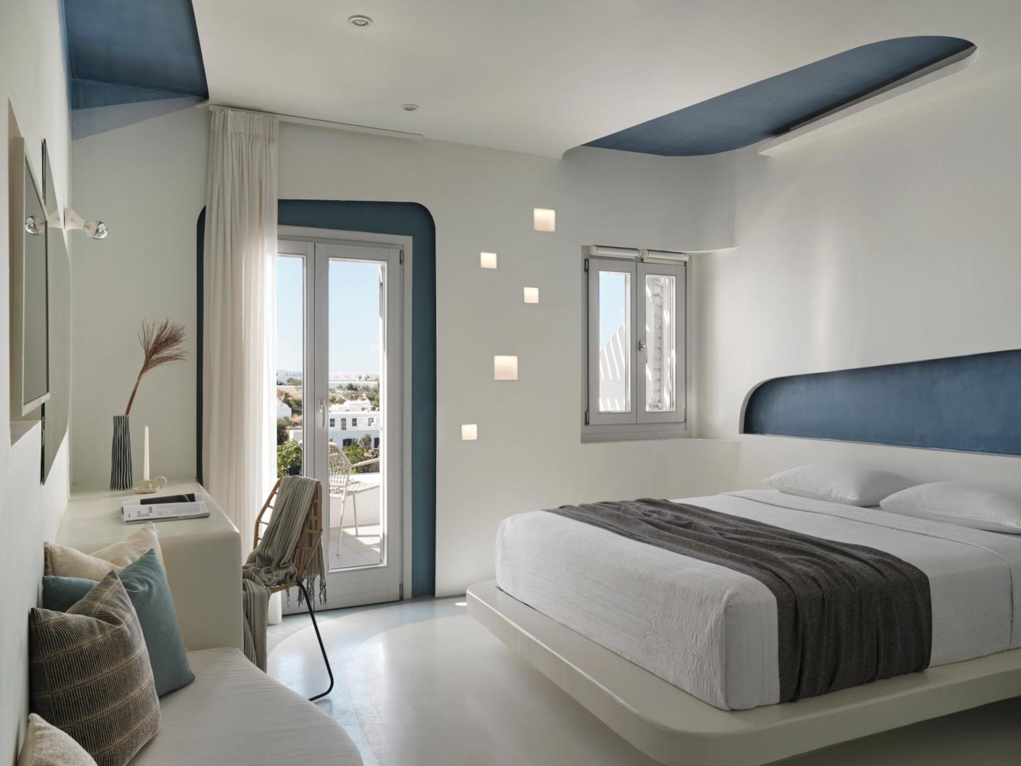 Cocoon Room or Sea View Jacuzzi