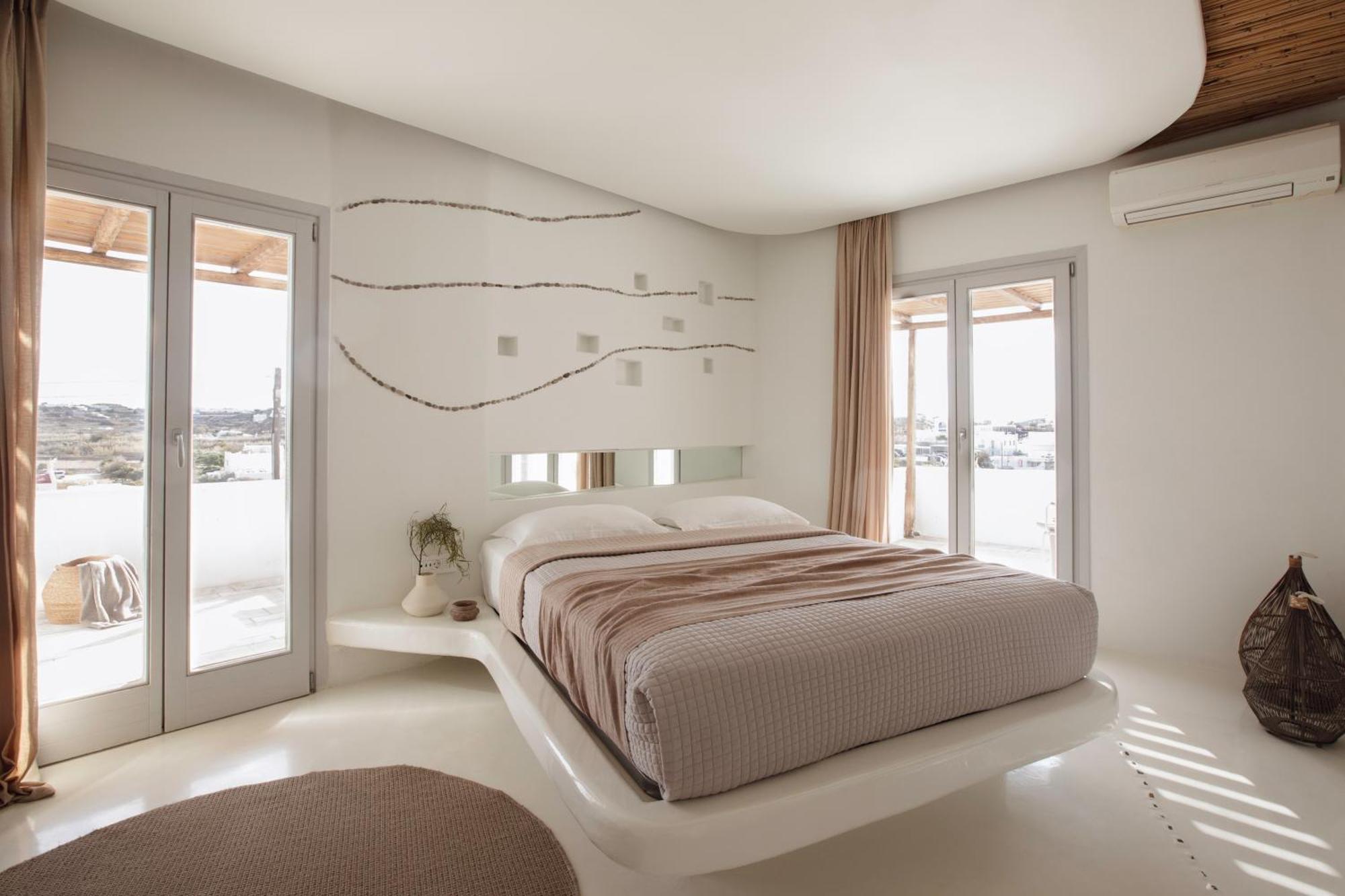 Cocoon Room or Pool View Jacuzzi