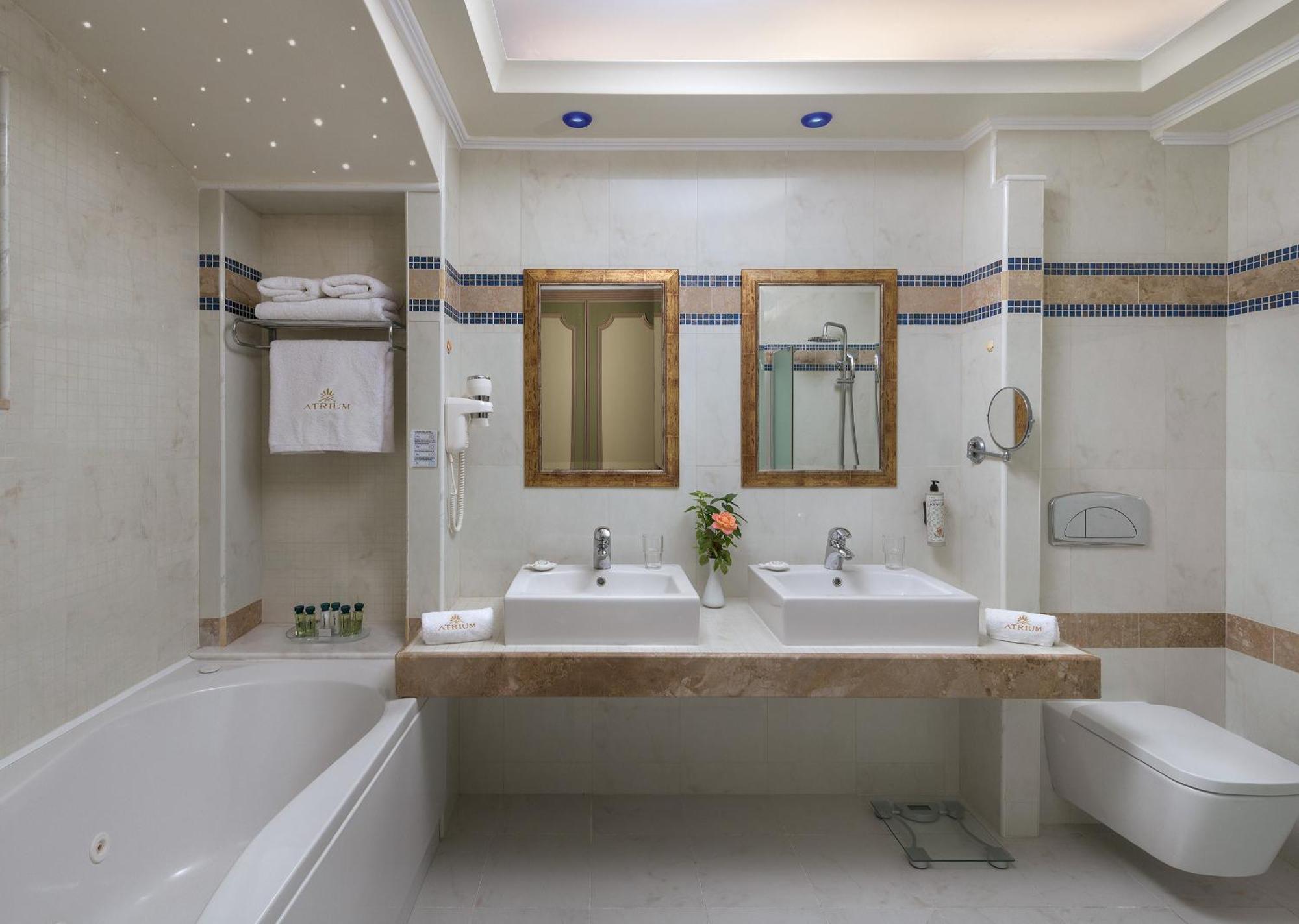 Deluxe Junior Suite Sea View 2