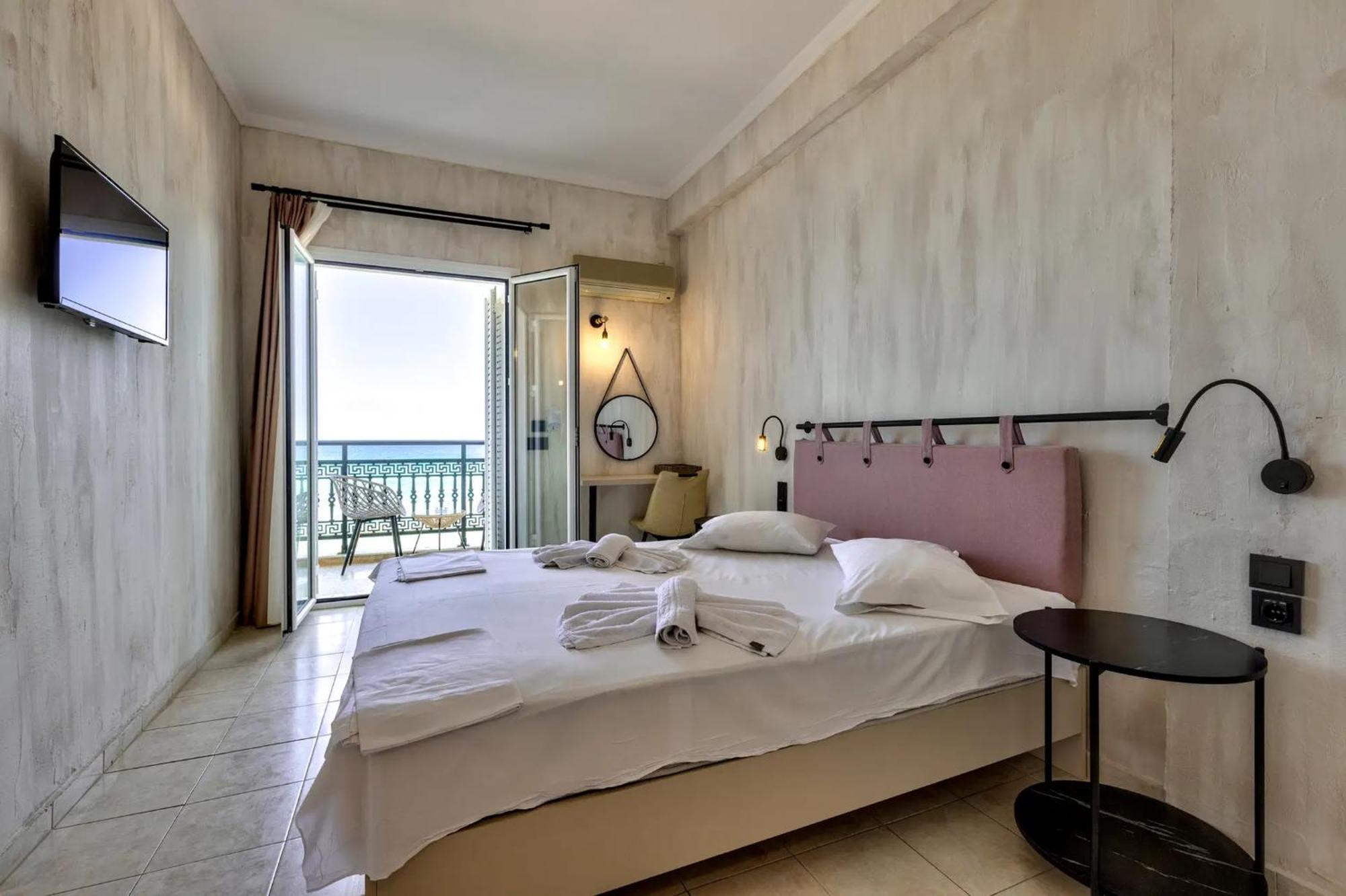 Double or Twin Room Sea View,1742678396:JPEG