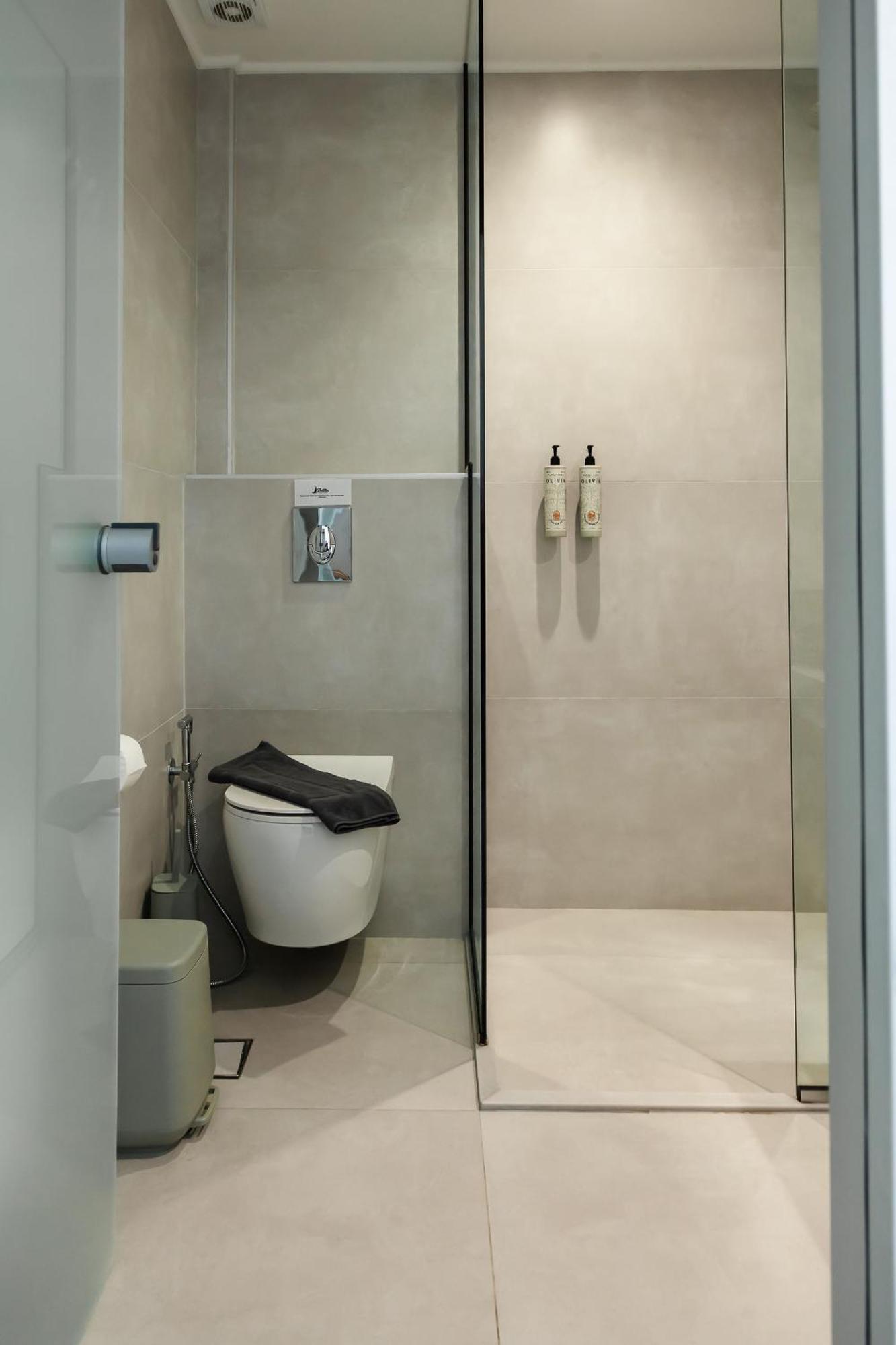 Etesian Junior Suite City View