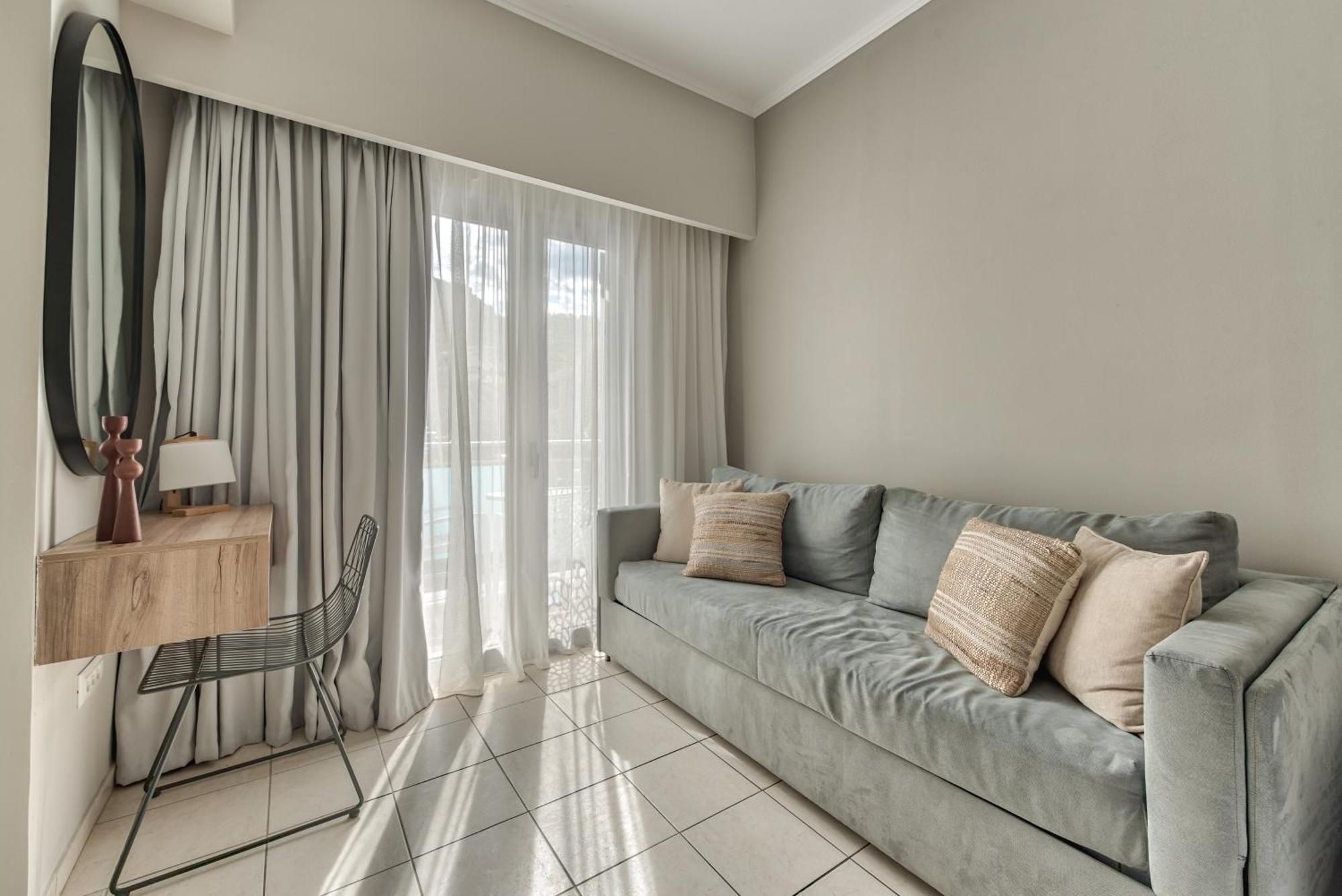 Interconnecting-Two Bedroom Suite Mountain View
