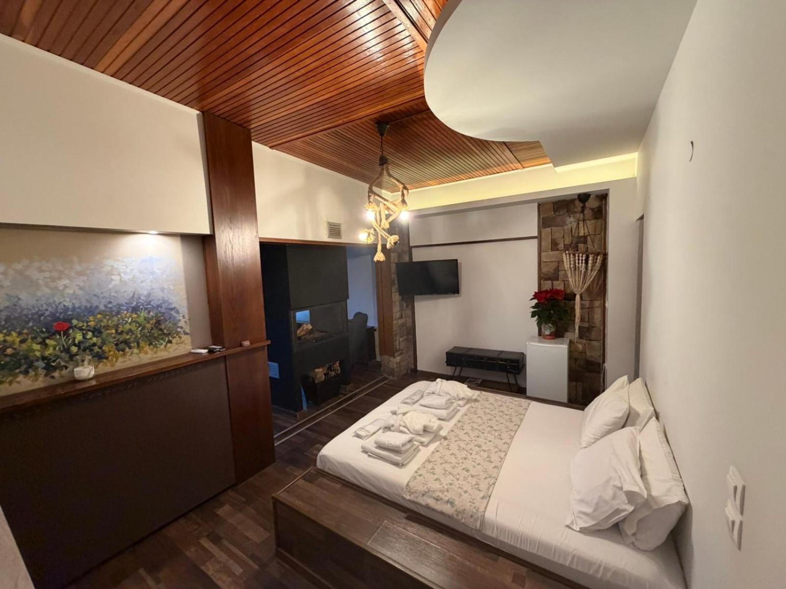 Deluxe Family Suite